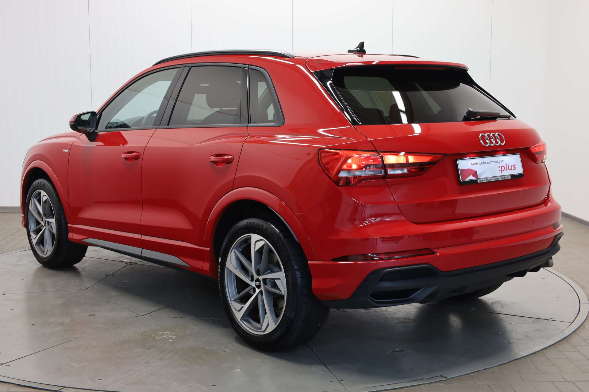 AUDI Q3, photo 3 sur 17