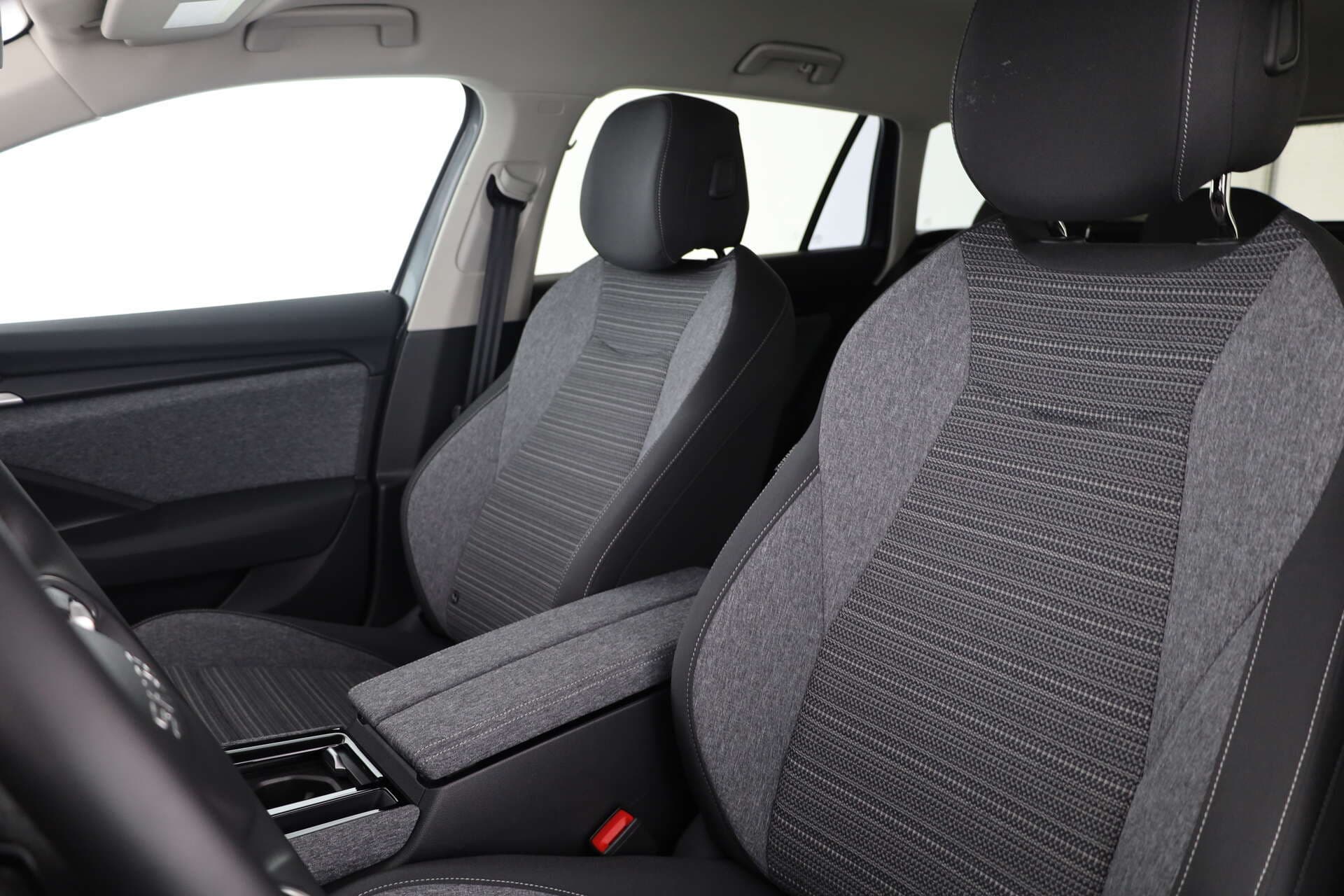 SKODA Superb Combi, photo 9 sur 17