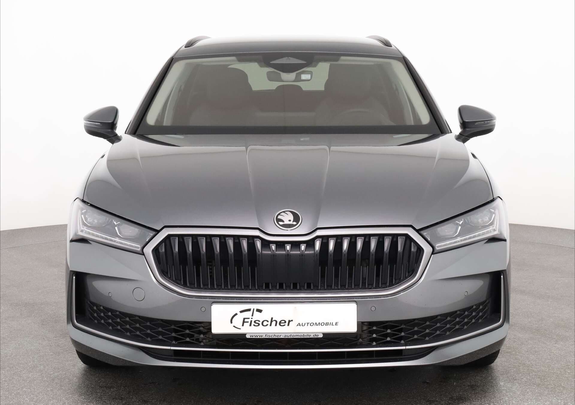 SKODA Superb Combi, photo 2 sur 17