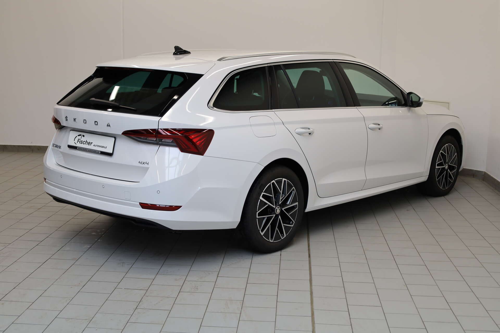 SKODA Octavia Combi, photo 3 sur 17