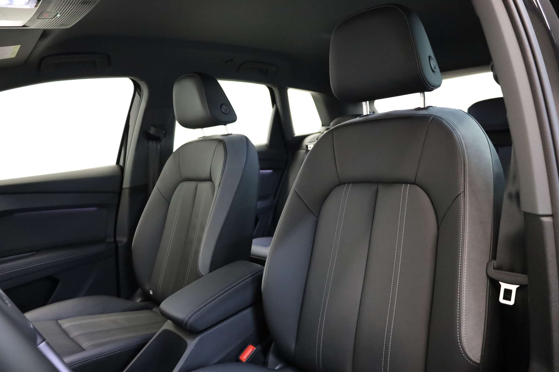 AUDI Q4 e-tron, photo 9 sur 17