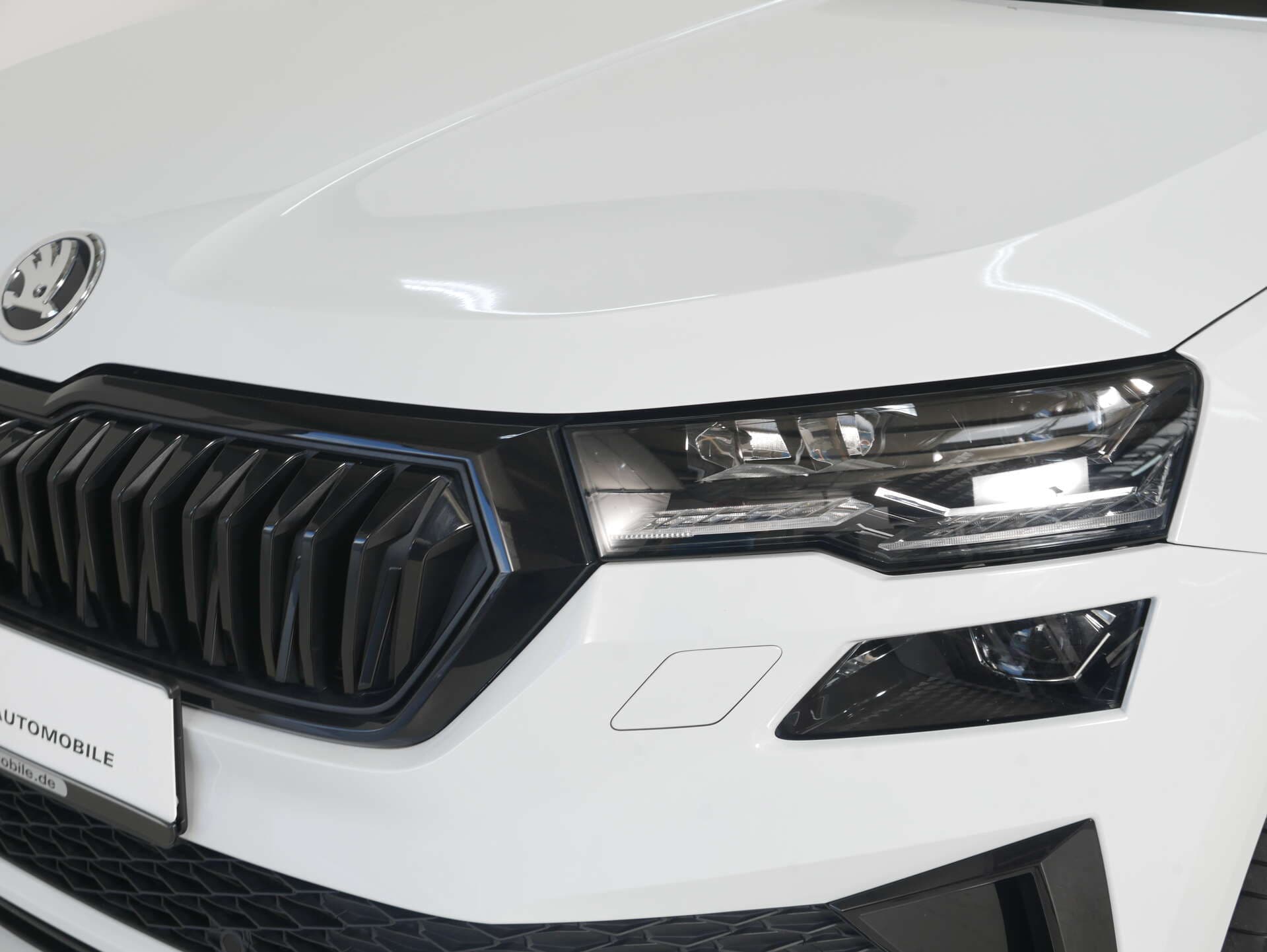 SKODA Karoq, photo 2 sur 17