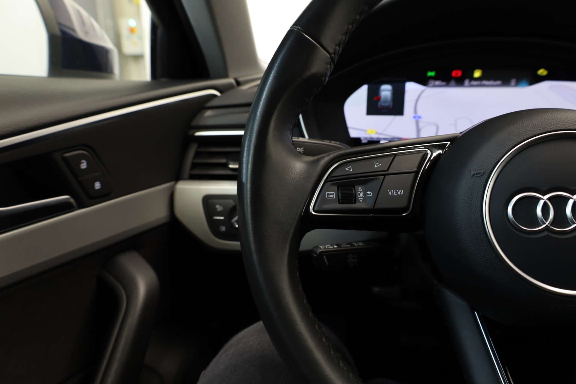 AUDI A4 Avant, photo 14 sur 17