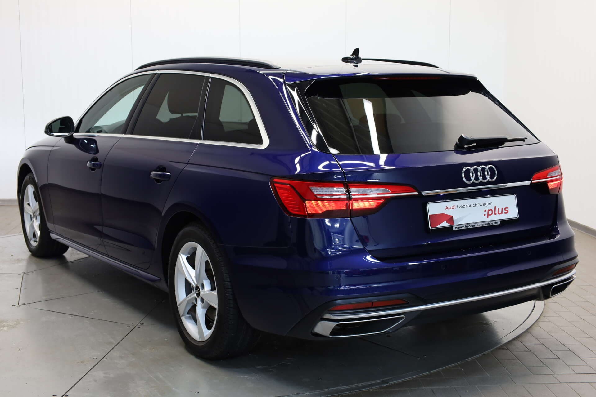 AUDI A4 Avant, photo 3 sur 17