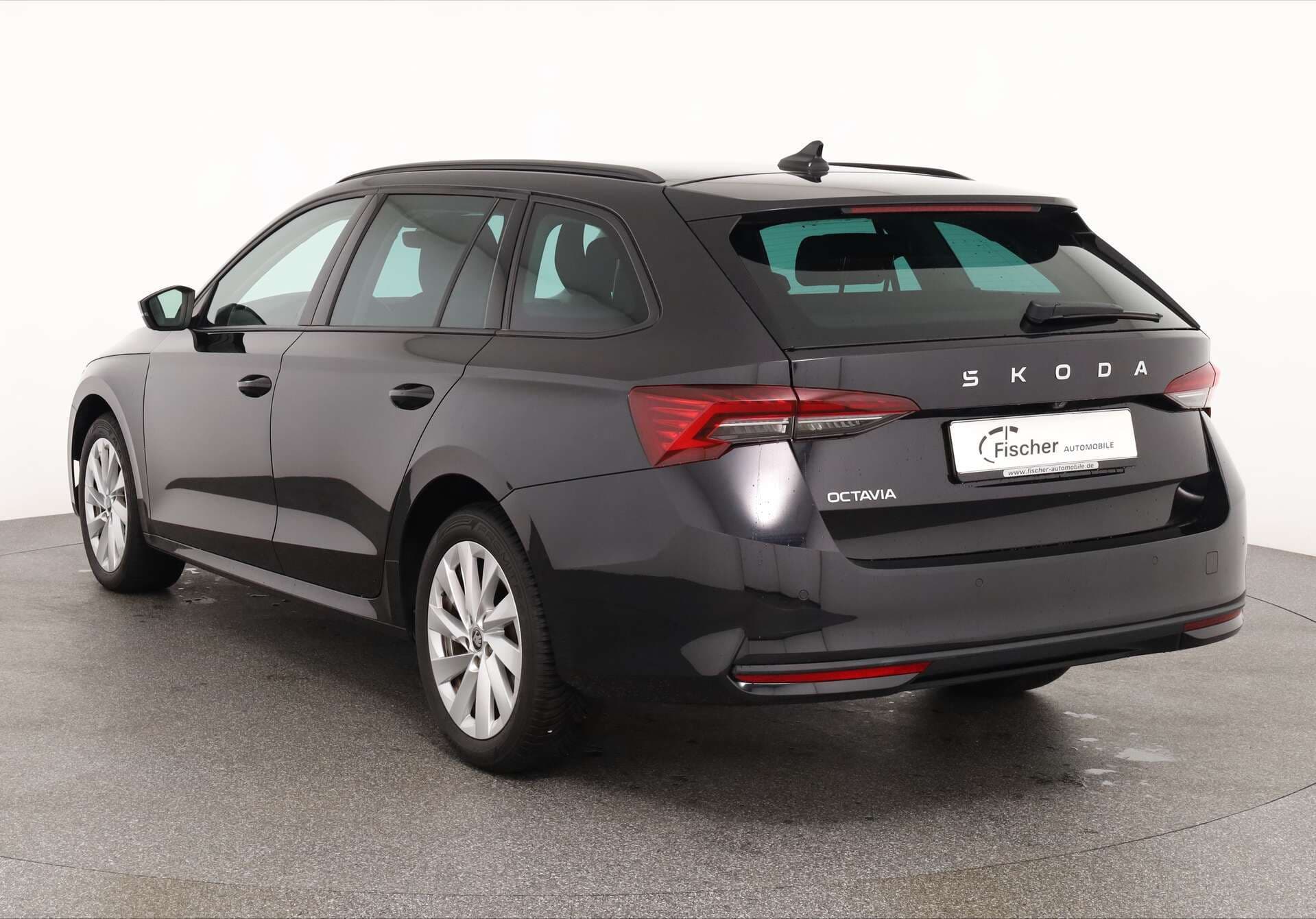 SKODA Octavia Combi, photo 3 sur 17