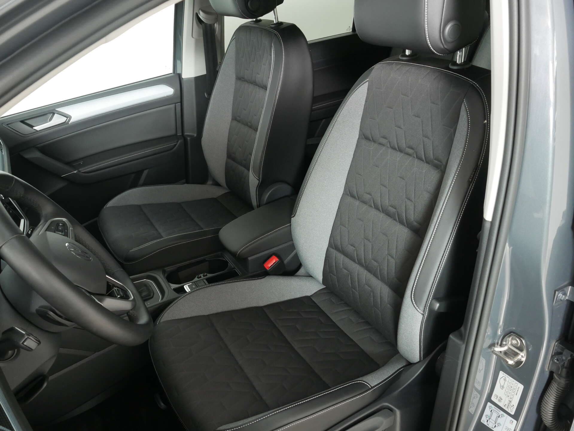 VOLKSWAGEN Touran, photo 13 sur 17