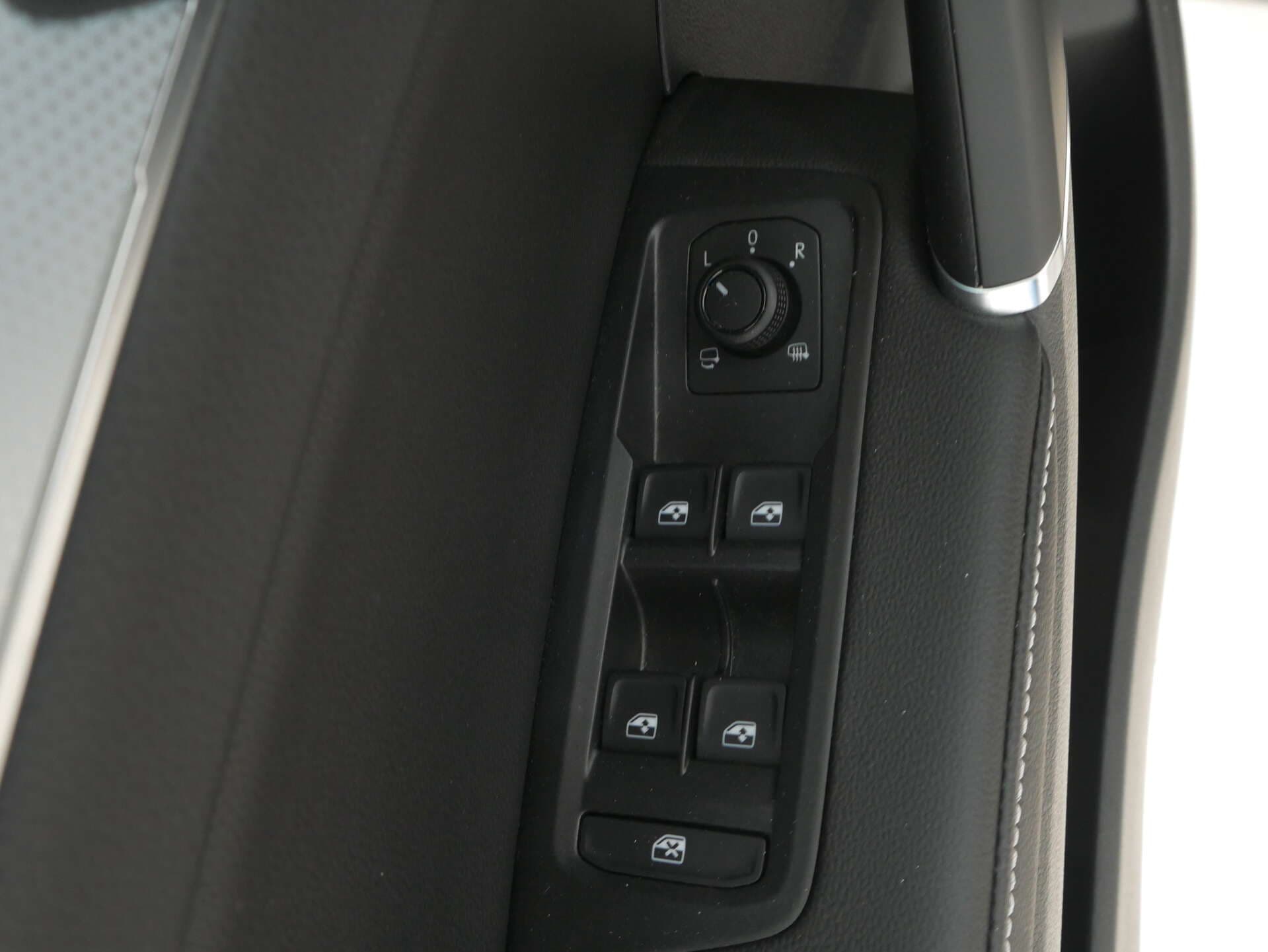 VOLKSWAGEN Touran, photo 15 sur 17