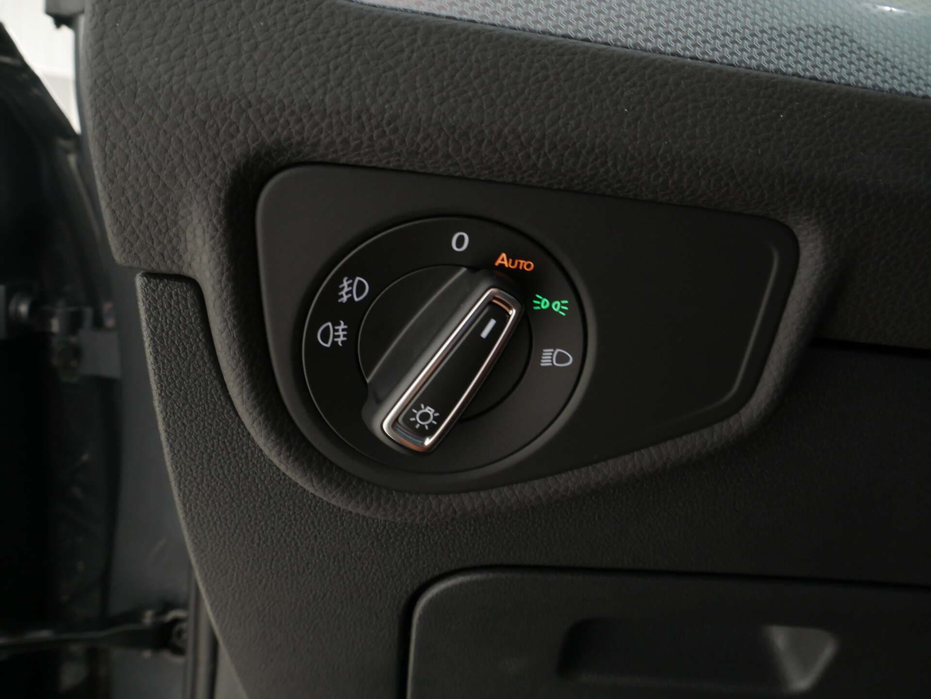 VOLKSWAGEN Touran, photo 16 sur 17