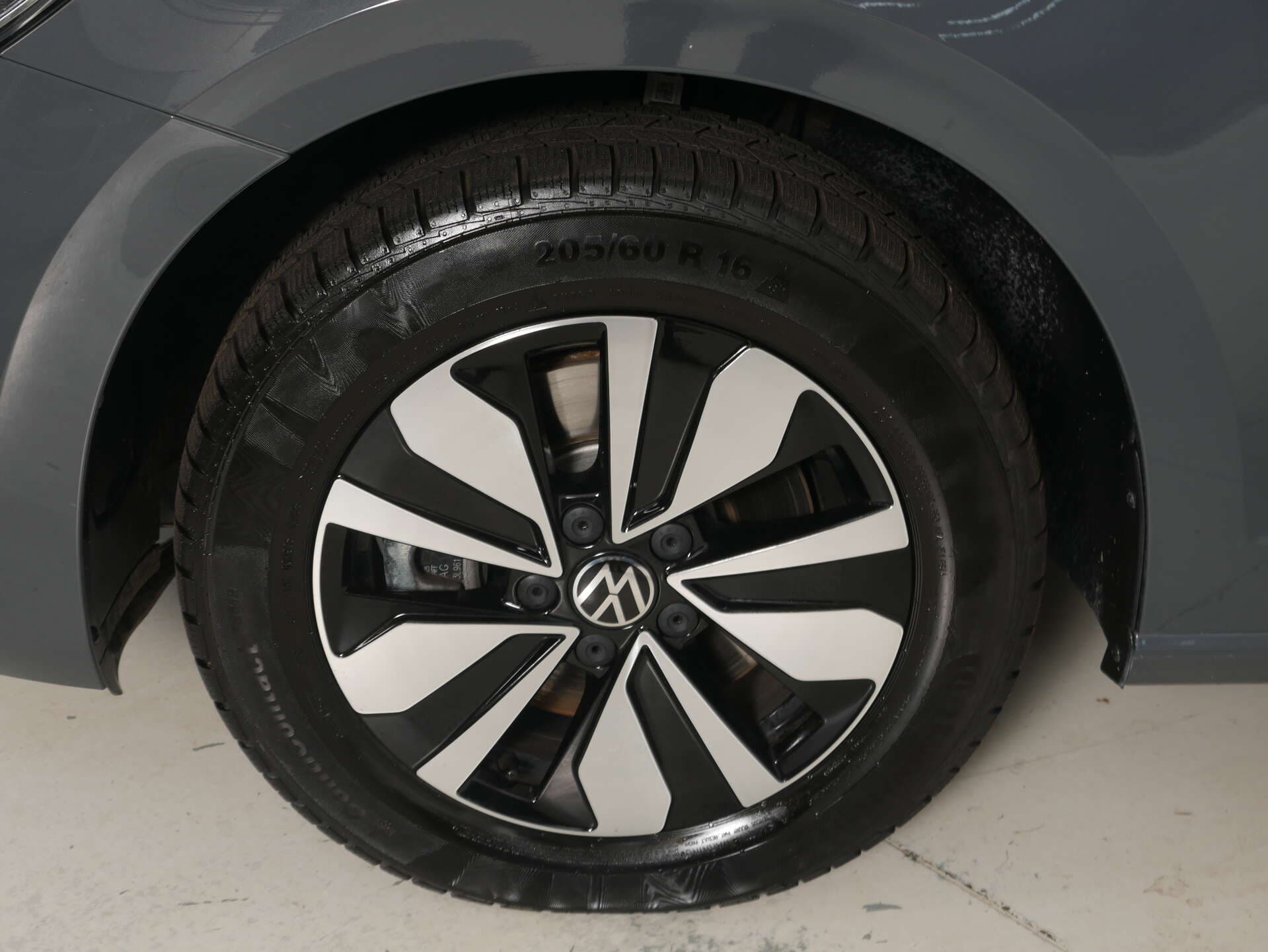 VOLKSWAGEN Touran, photo 3 sur 17