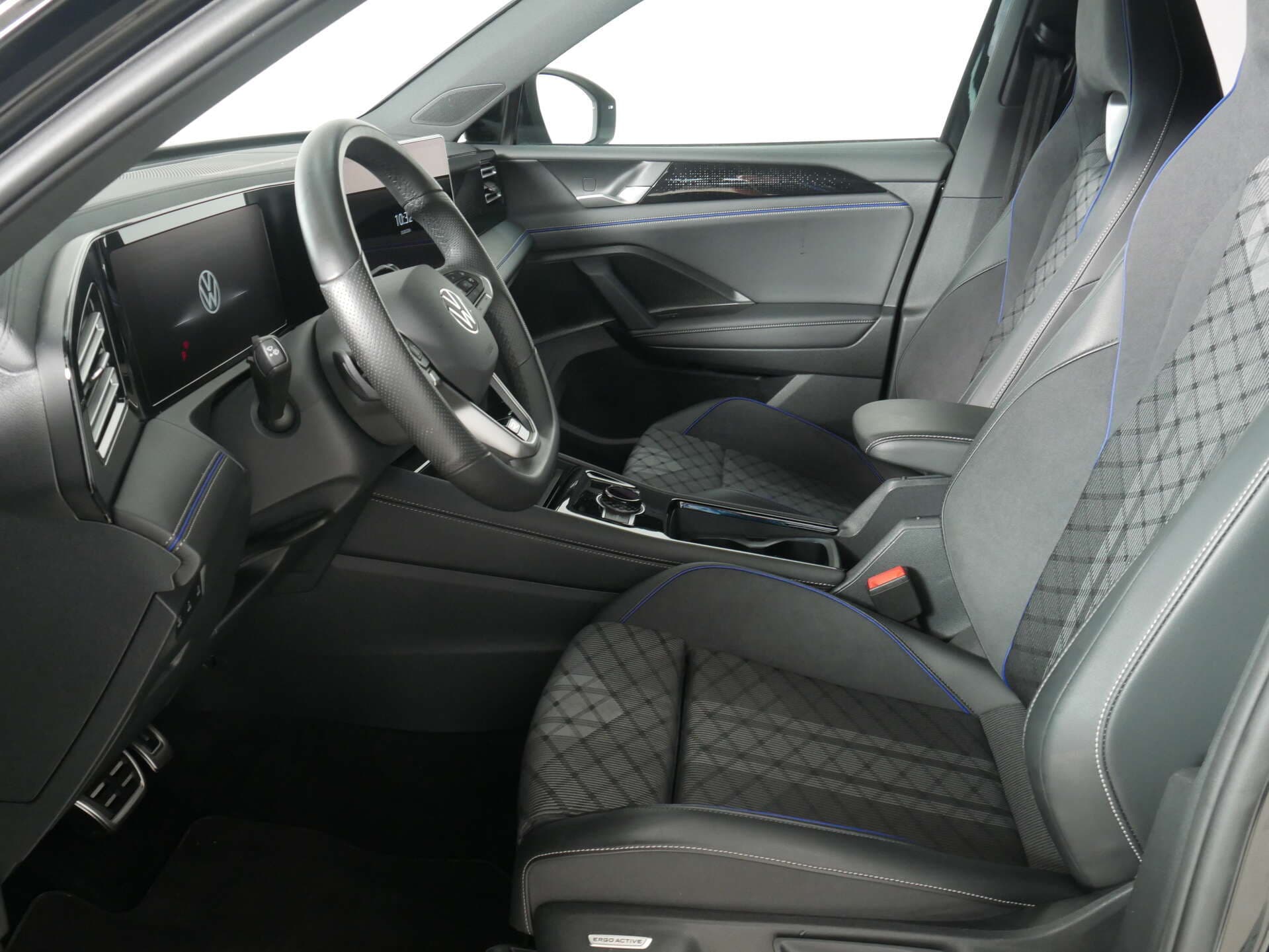 VOLKSWAGEN Tiguan, photo 12 sur 17