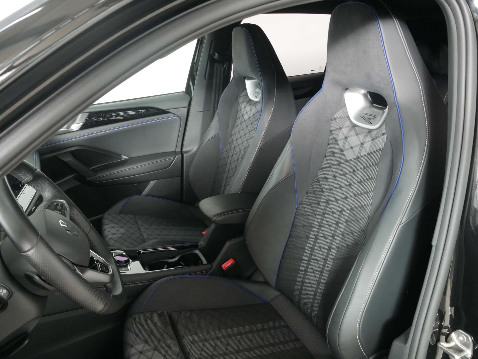VOLKSWAGEN Tiguan, photo 13 sur 17