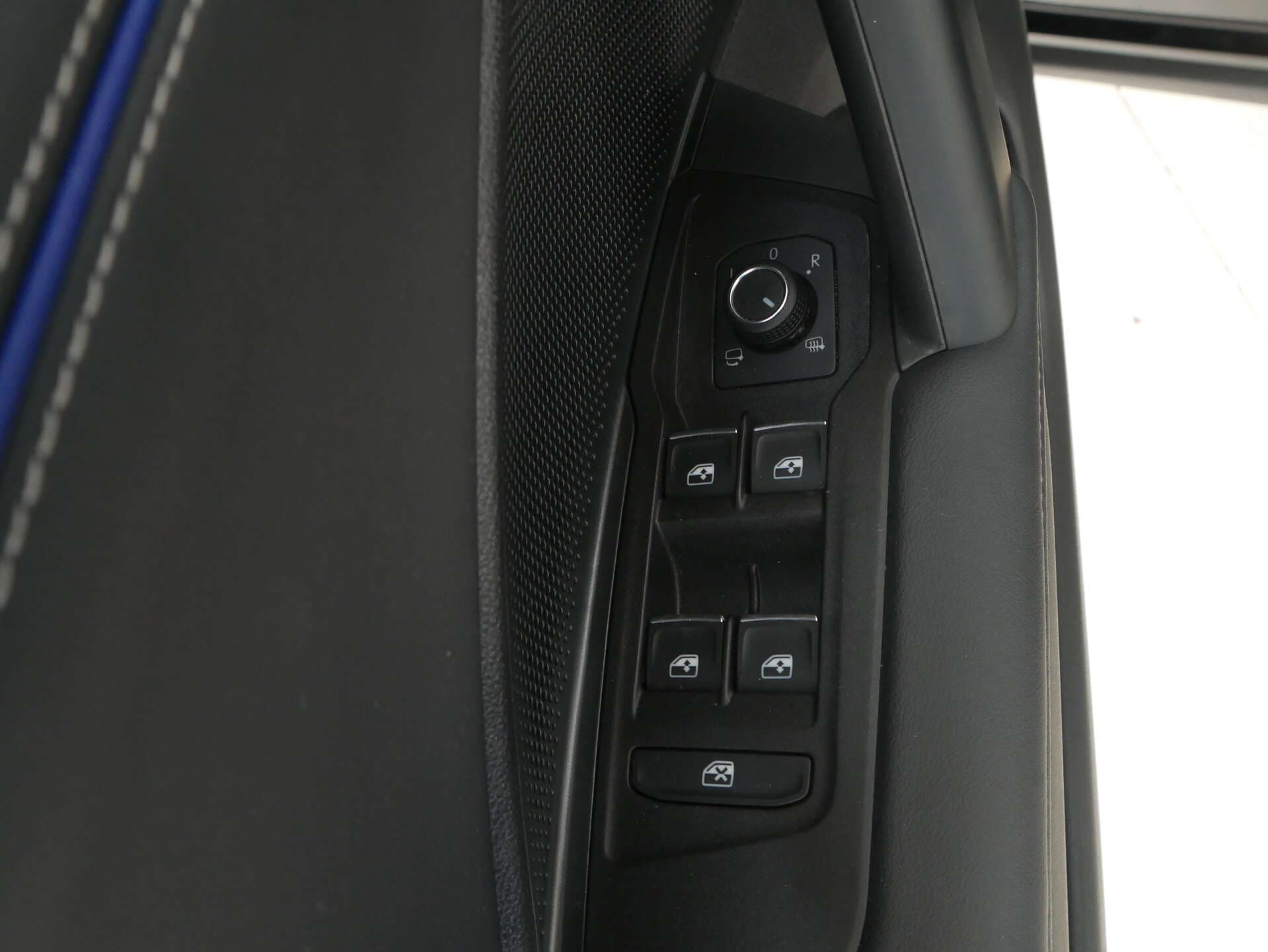 VOLKSWAGEN Tiguan, photo 15 sur 17