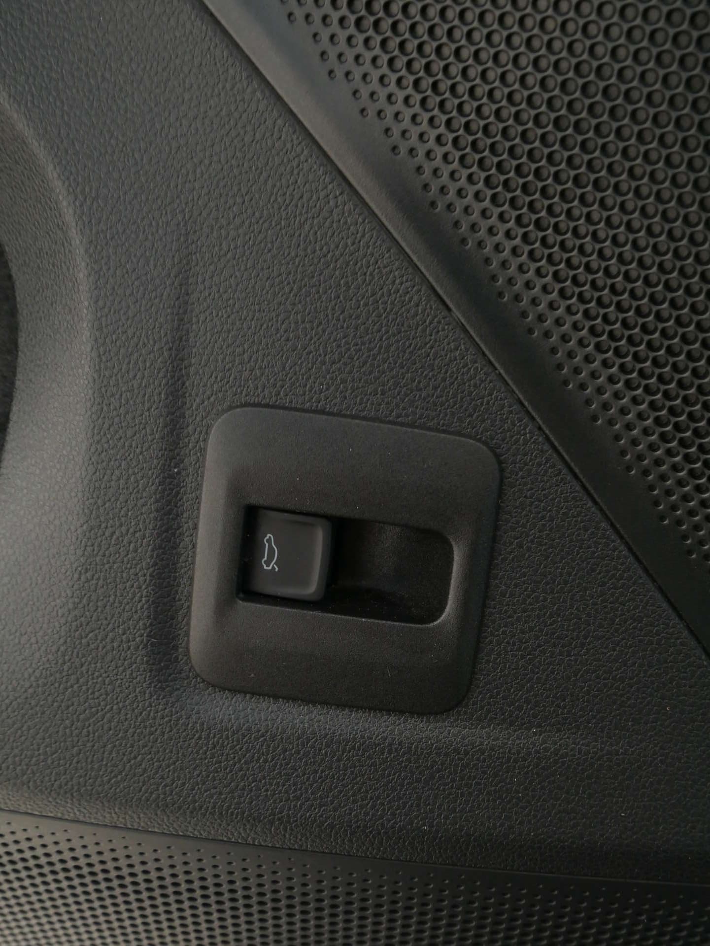 VOLKSWAGEN Tiguan, photo 16 sur 17