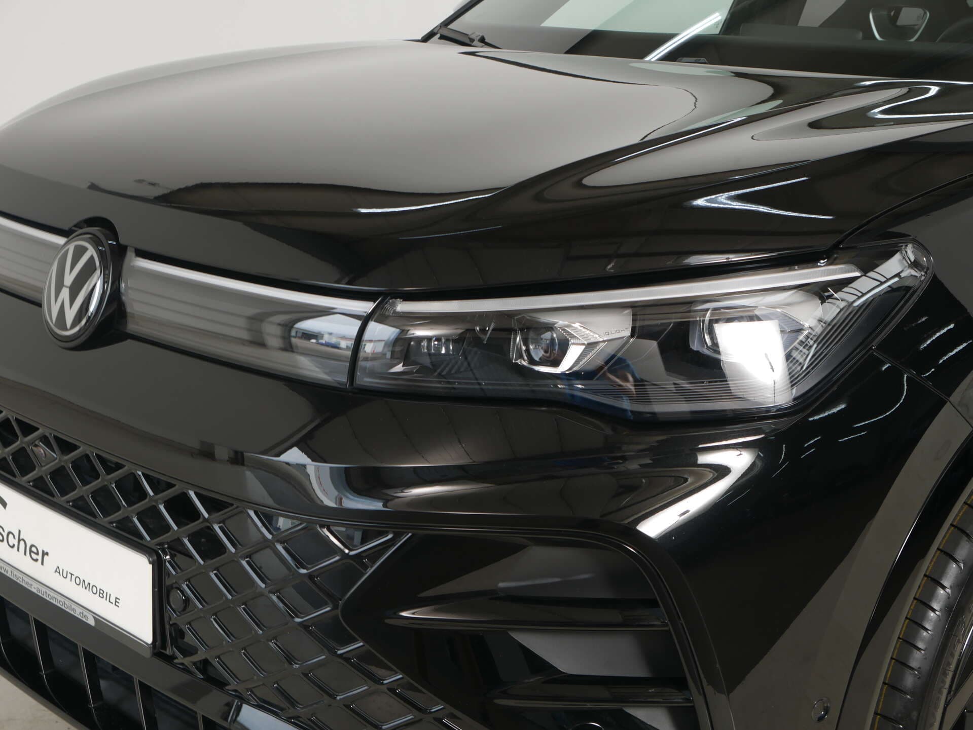 VOLKSWAGEN Tiguan, photo 2 sur 17