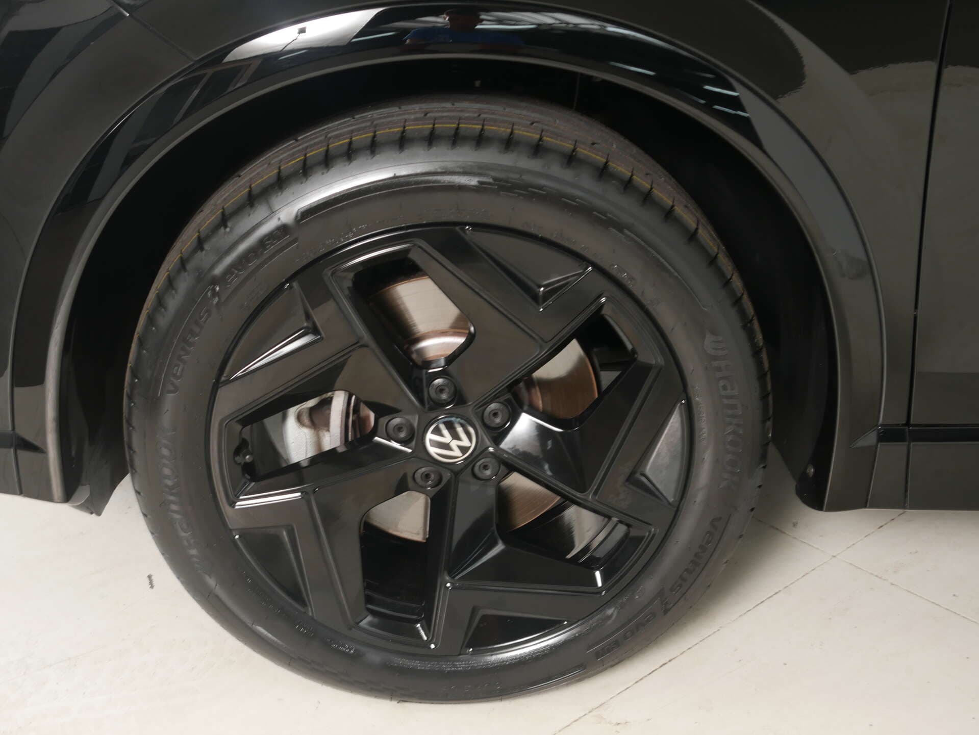 VOLKSWAGEN Tiguan, photo 3 sur 17