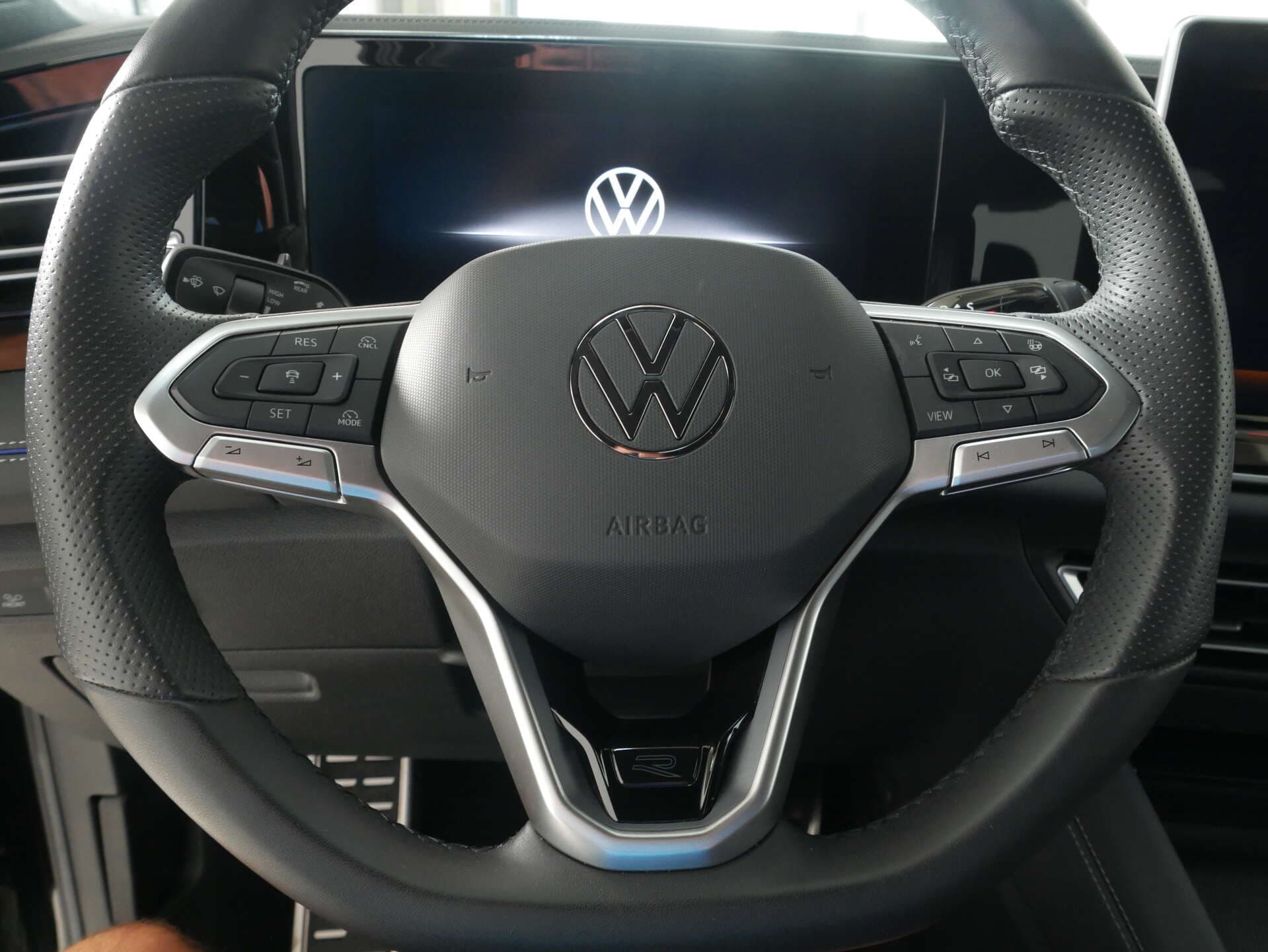 VOLKSWAGEN Tiguan, photo 8 sur 17