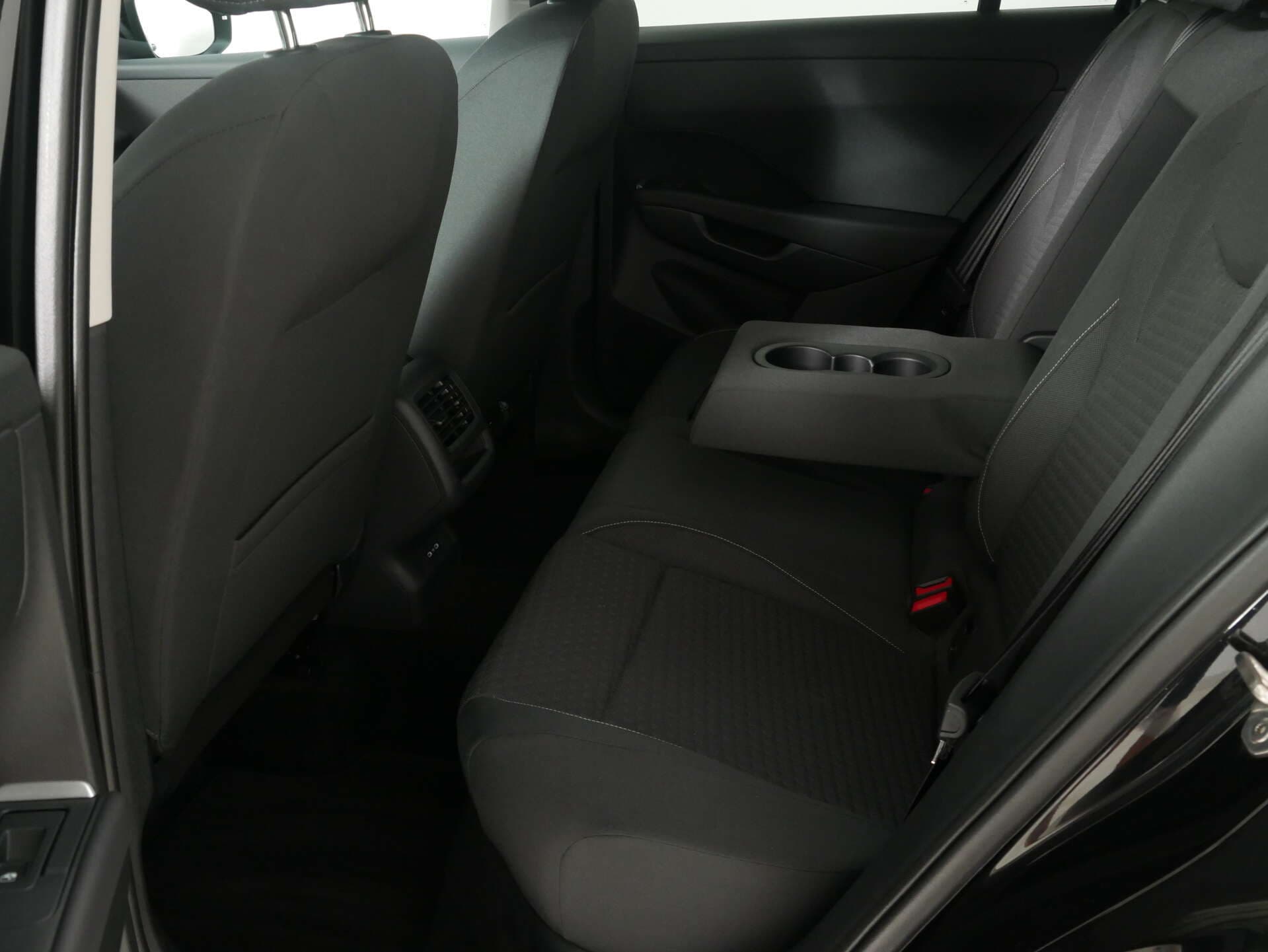 VOLKSWAGEN T-Roc, photo 11 sur 17