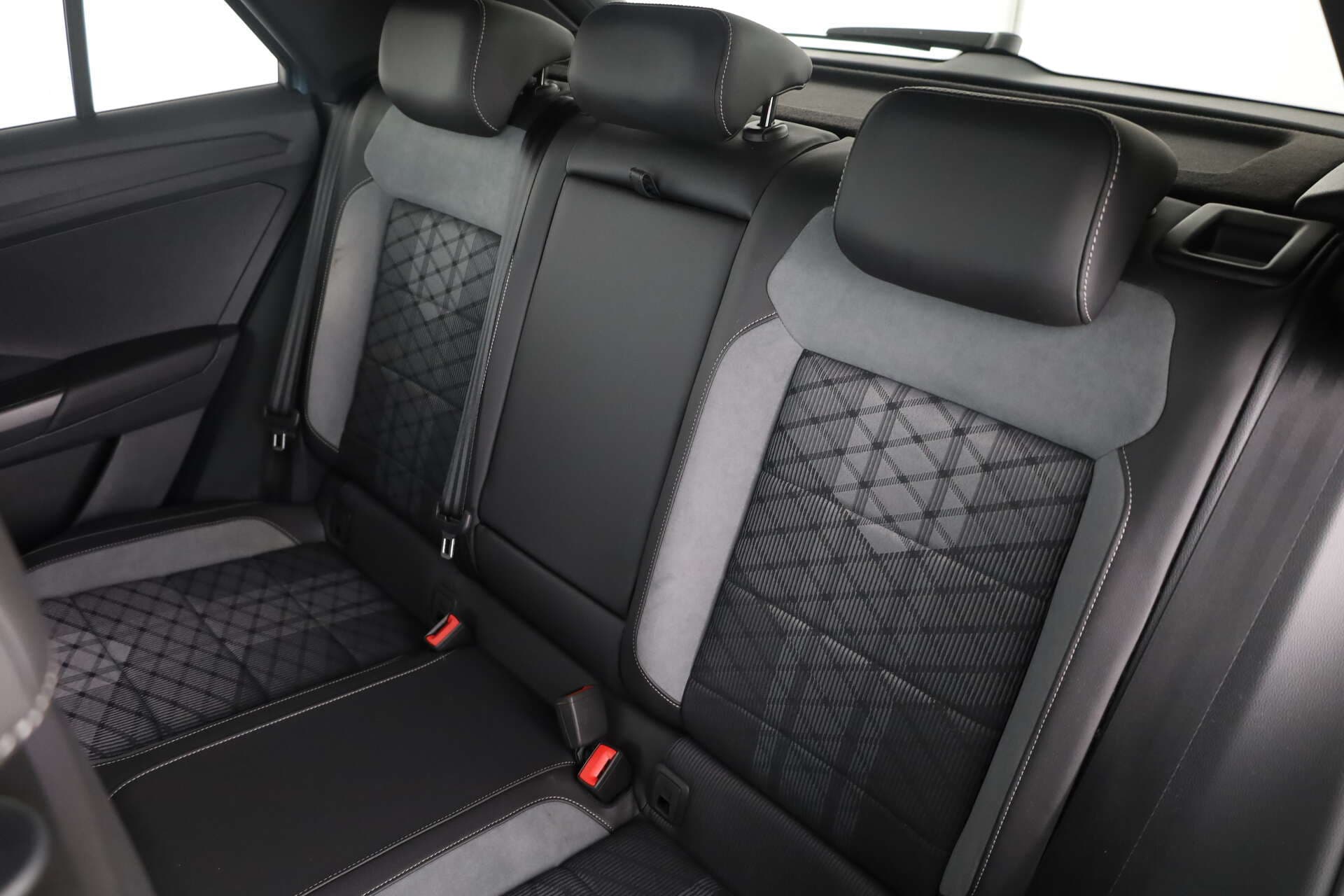 VOLKSWAGEN T-Roc, photo 12 sur 17