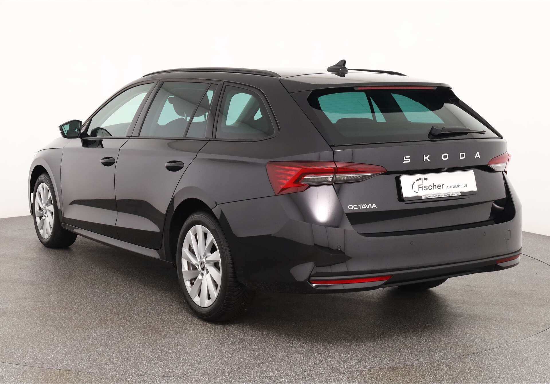 SKODA Octavia Combi, photo 3 sur 17