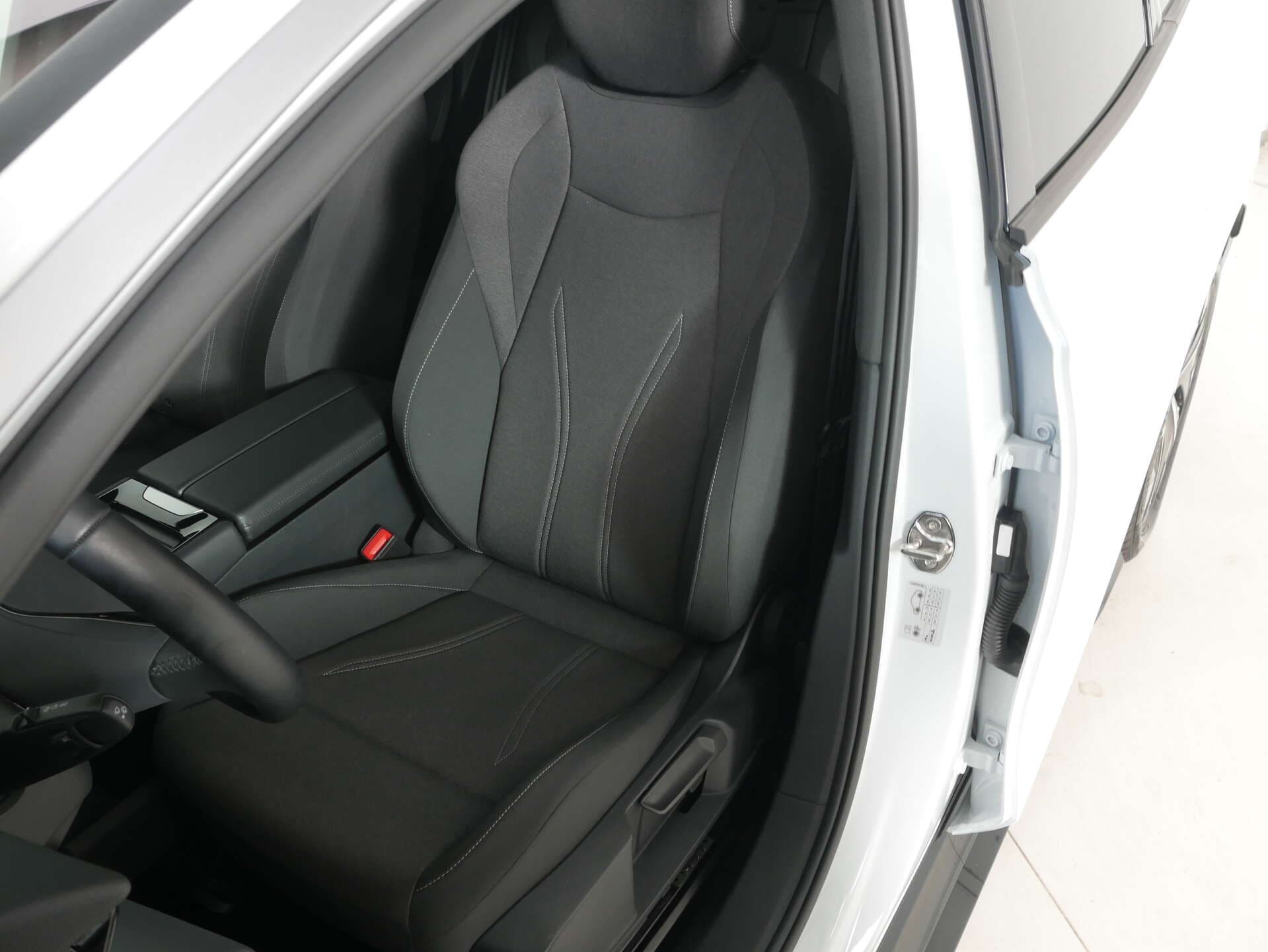 VOLKSWAGEN ID.7 Tourer, photo 10 sur 17