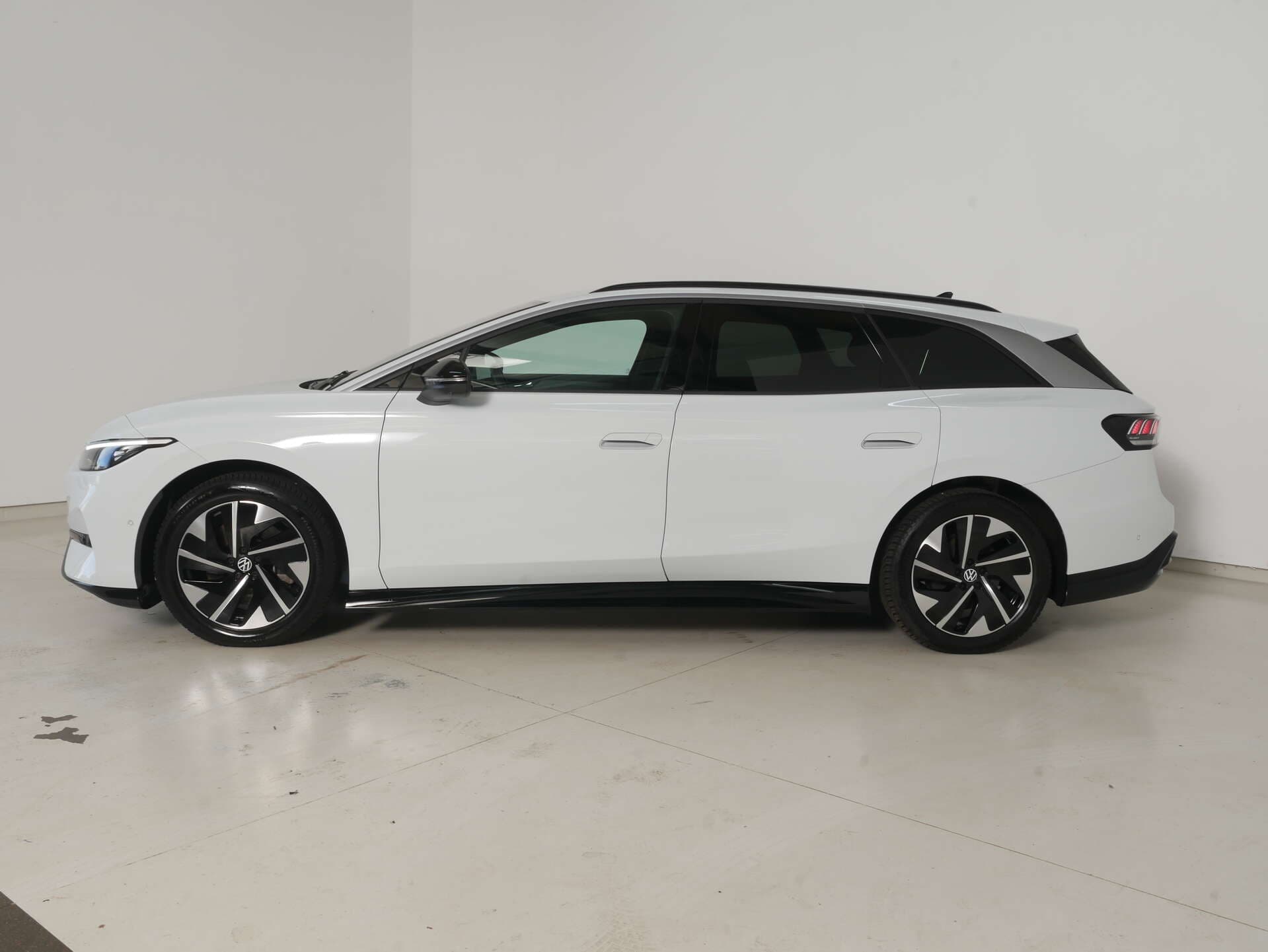 VOLKSWAGEN ID.7 Tourer, photo 7 sur 17