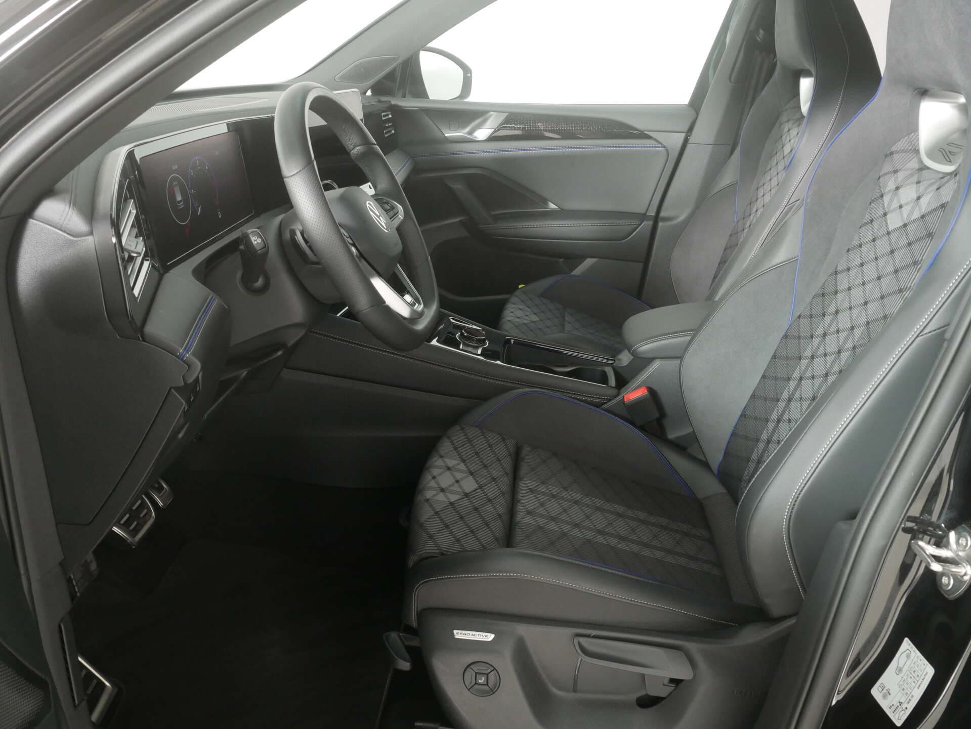 VOLKSWAGEN Tiguan, photo 12 sur 17