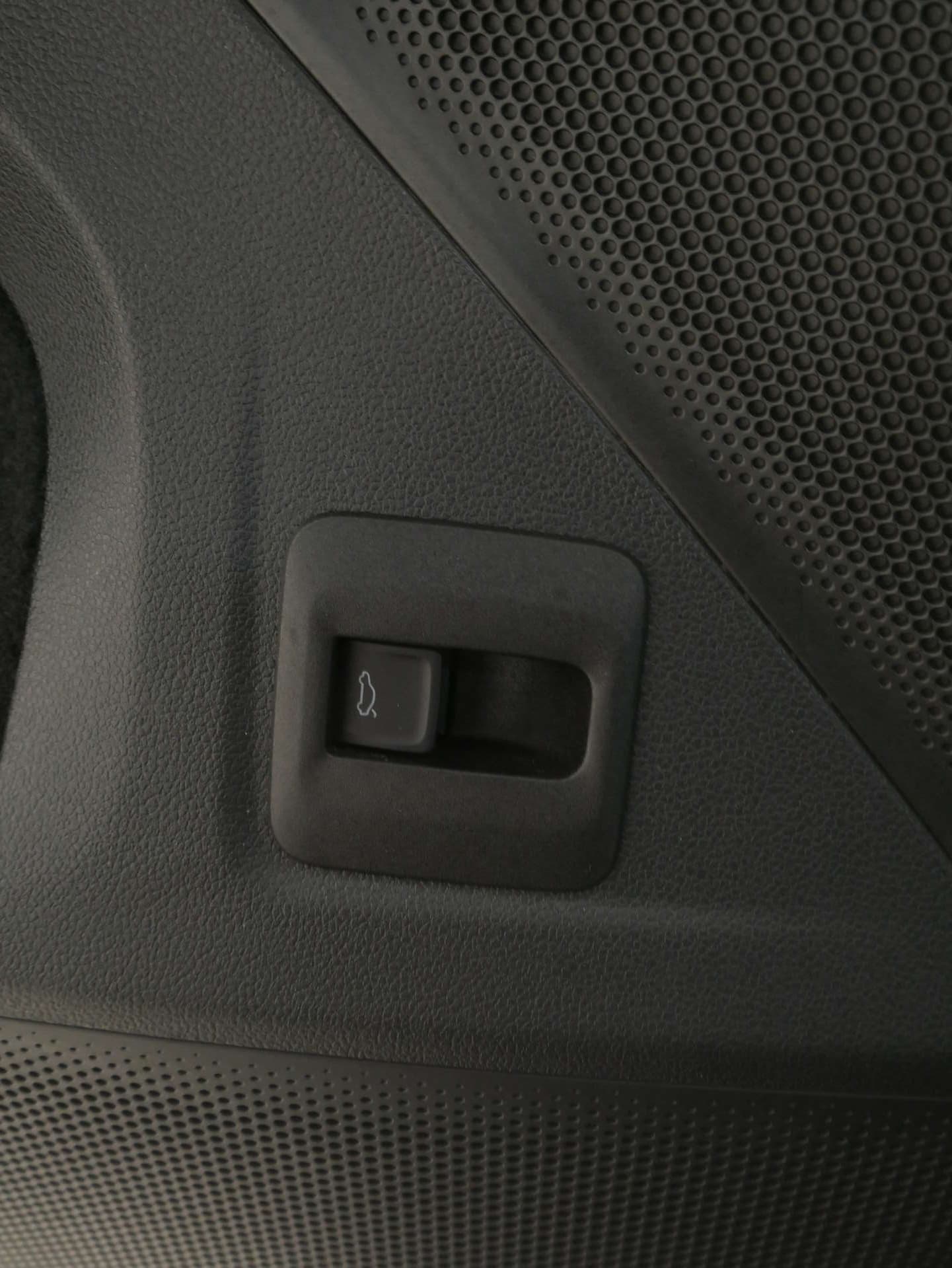 VOLKSWAGEN Tiguan, photo 16 sur 17