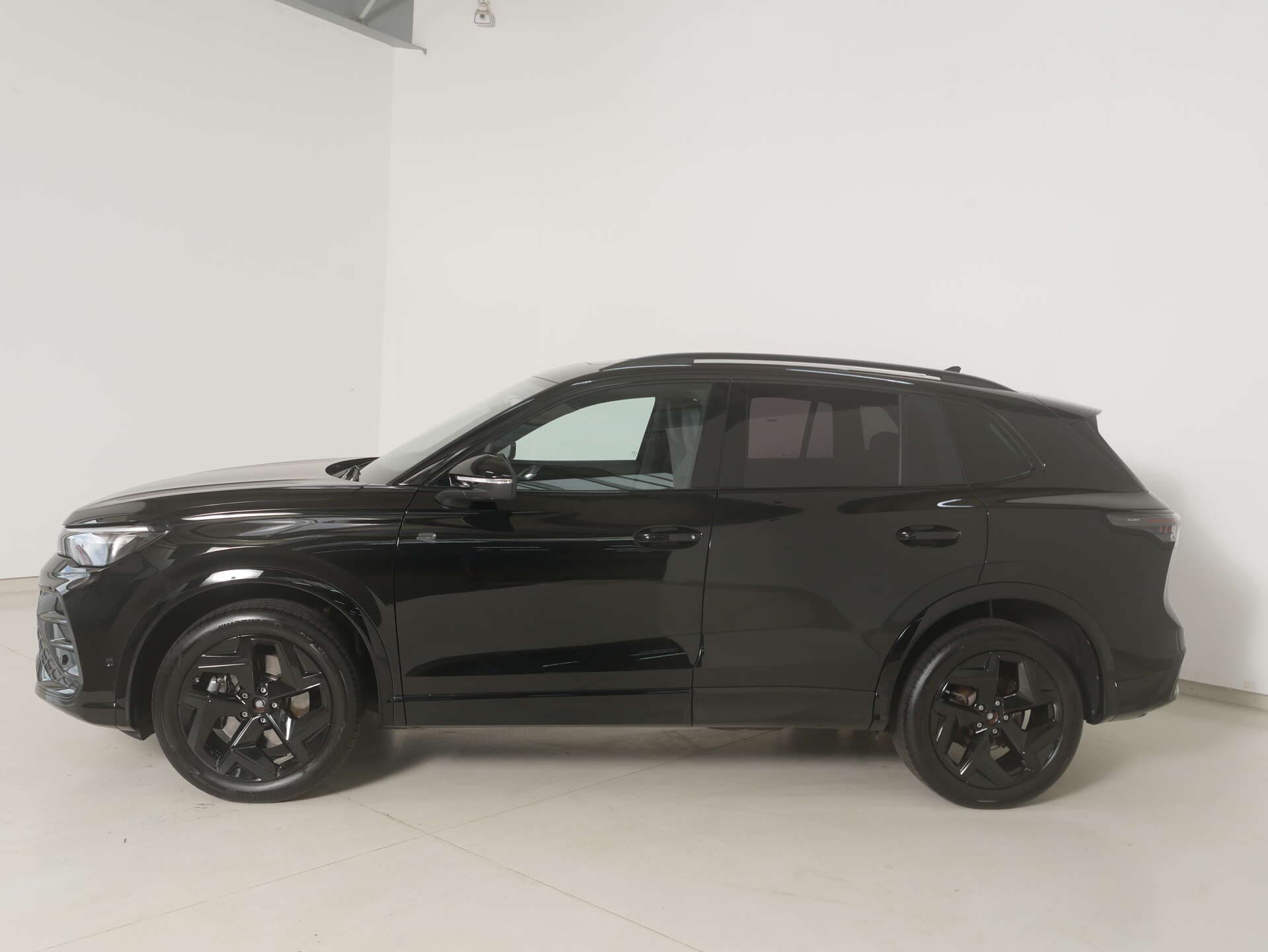 VOLKSWAGEN Tiguan, photo 4 sur 17