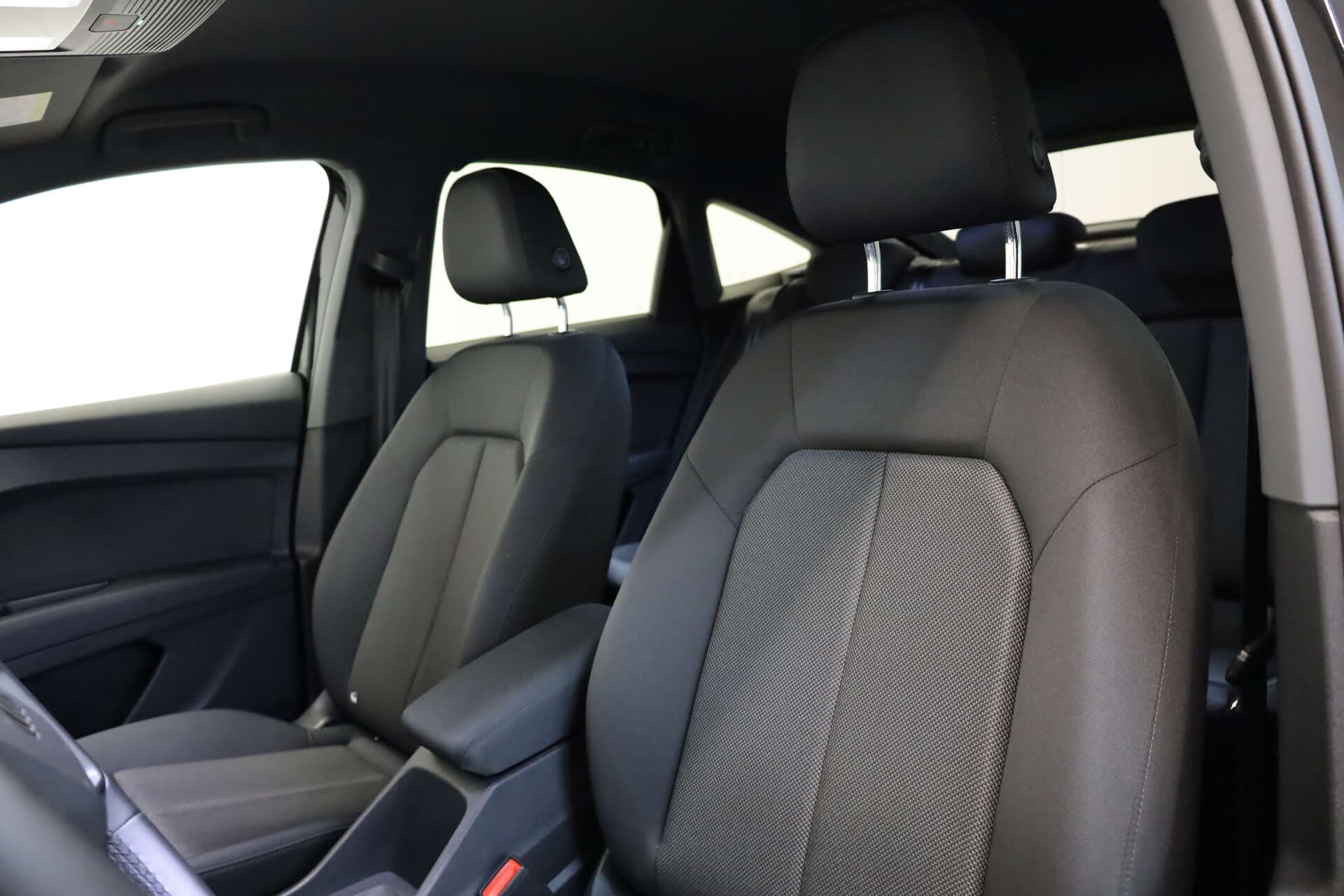 AUDI Q4 e-tron Sportback, photo 9 sur 17