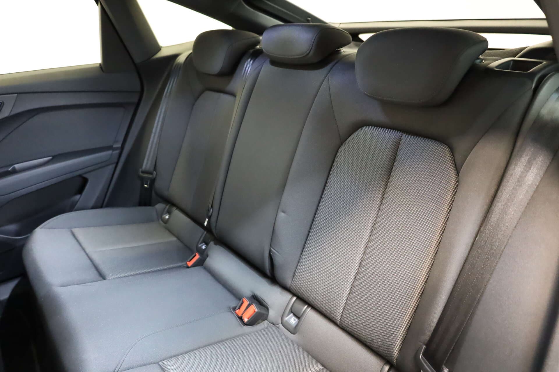 AUDI Q4 e-tron Sportback, photo 10 sur 17