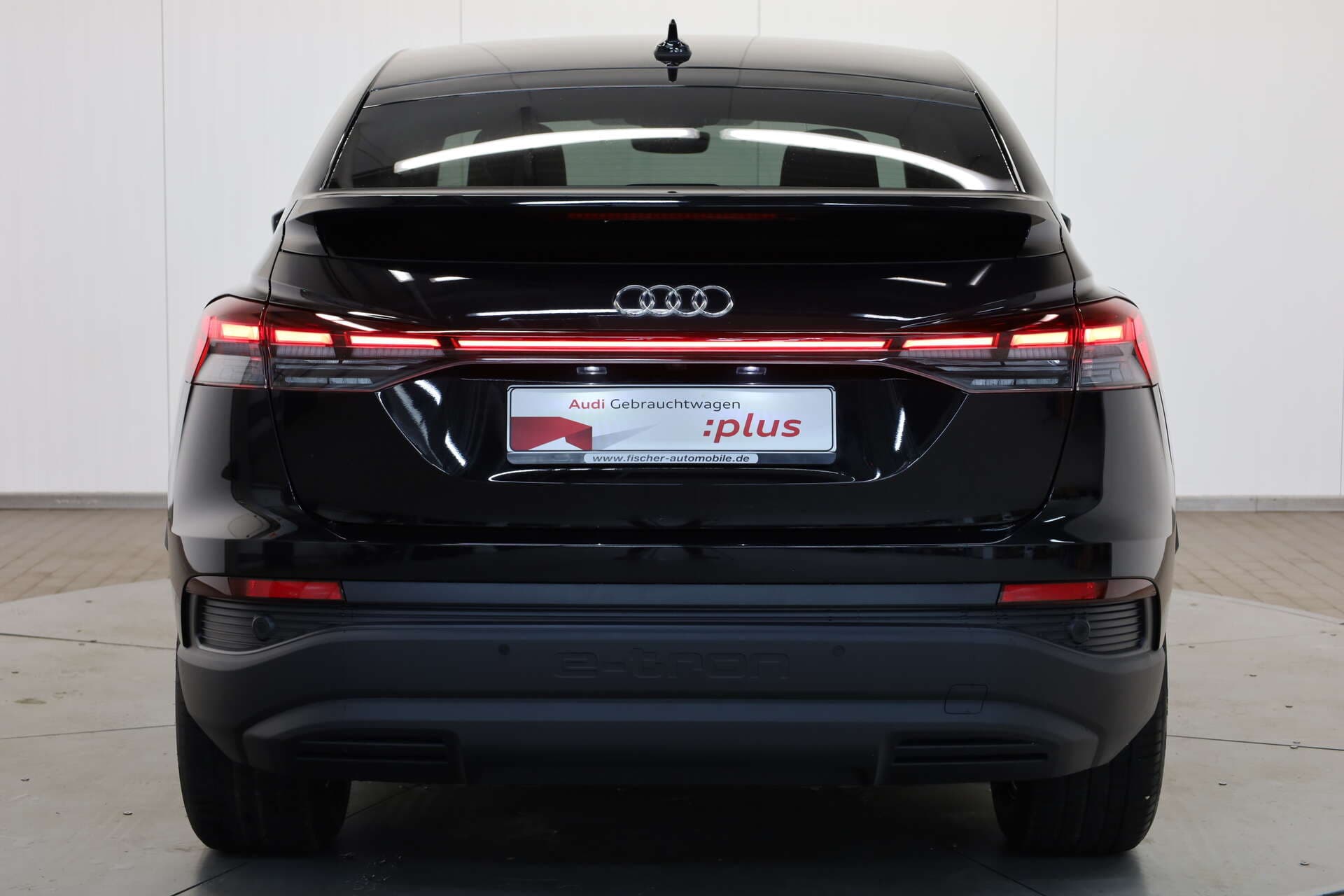 AUDI Q4 e-tron Sportback, photo 5 sur 17