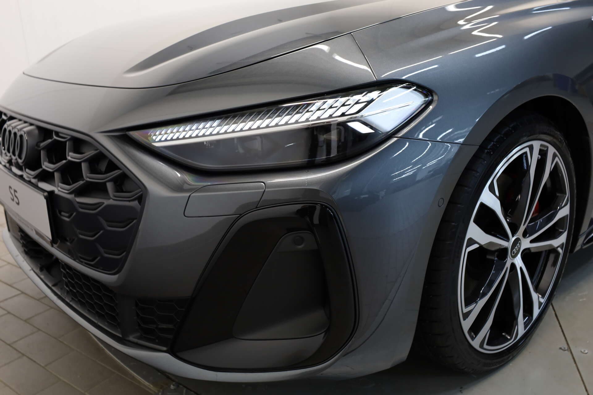 AUDI S5 Limousine, photo 6 sur 17