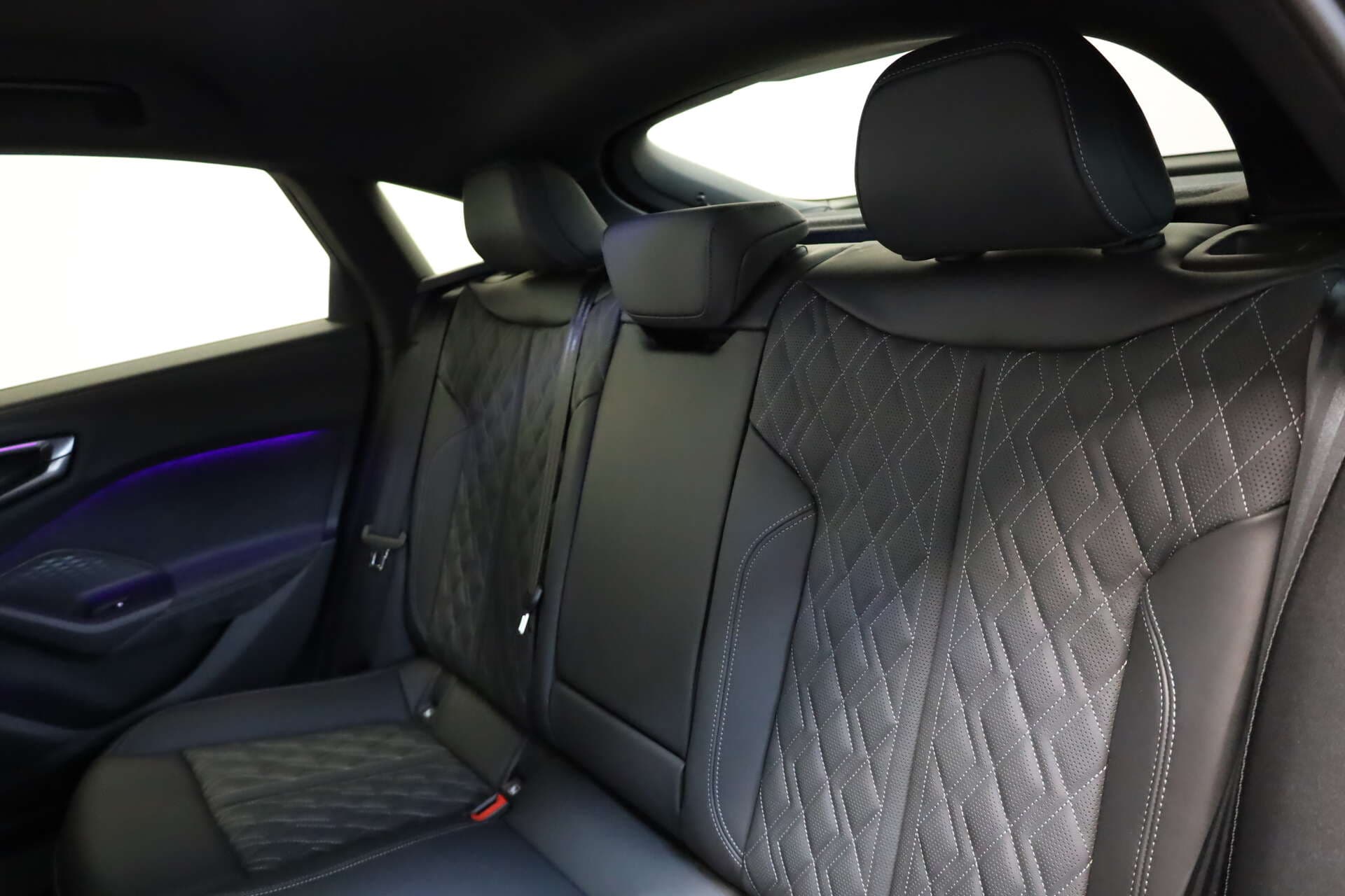 AUDI S5 Limousine, photo 10 sur 17