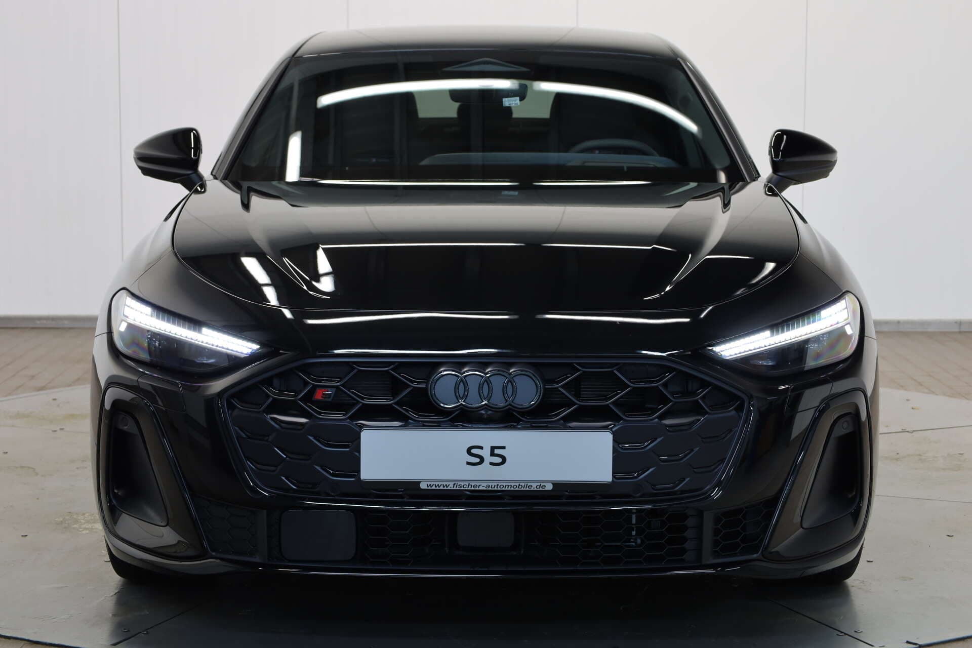 AUDI S5 Limousine, photo 2 sur 17