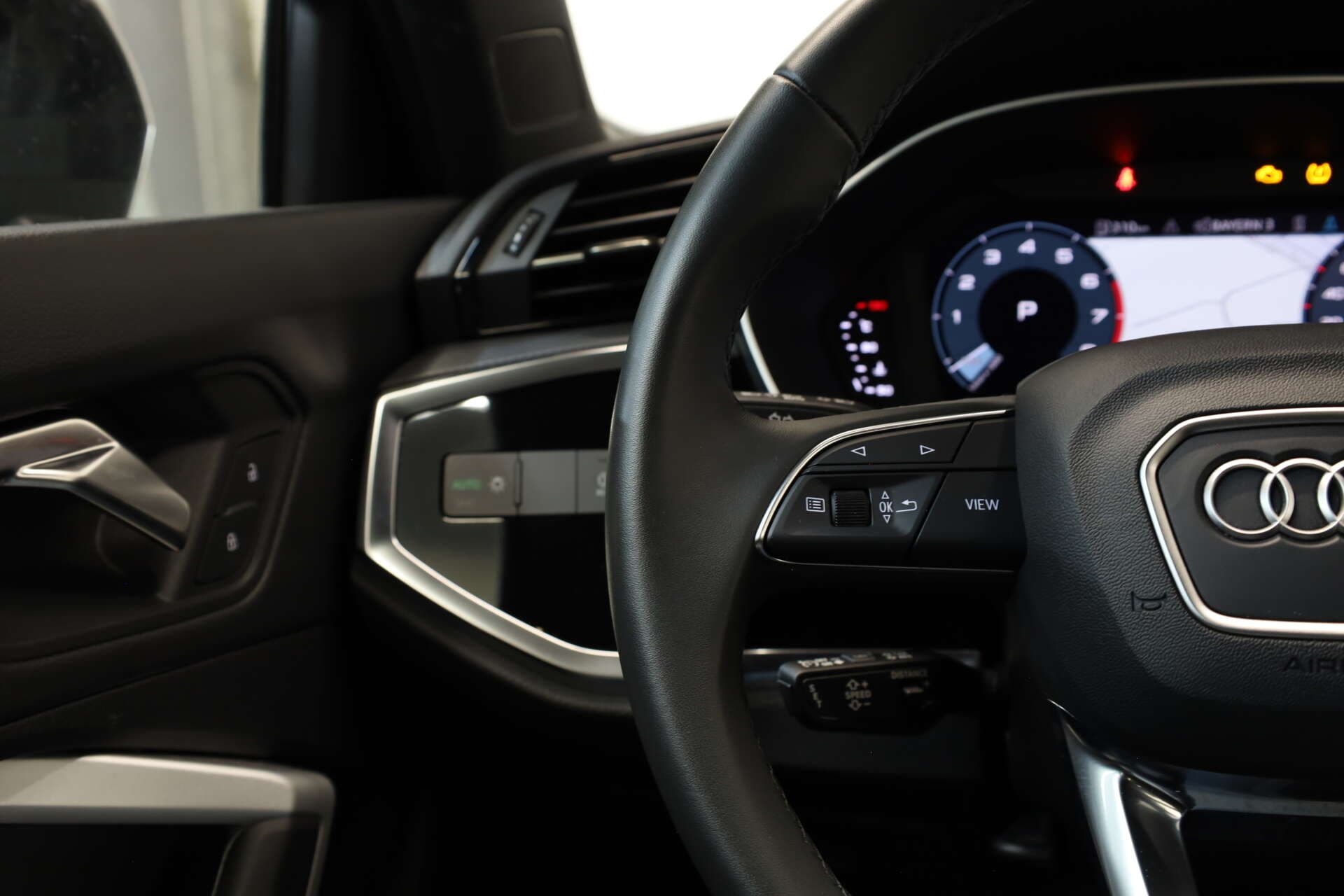 AUDI Q3, photo 14 sur 17