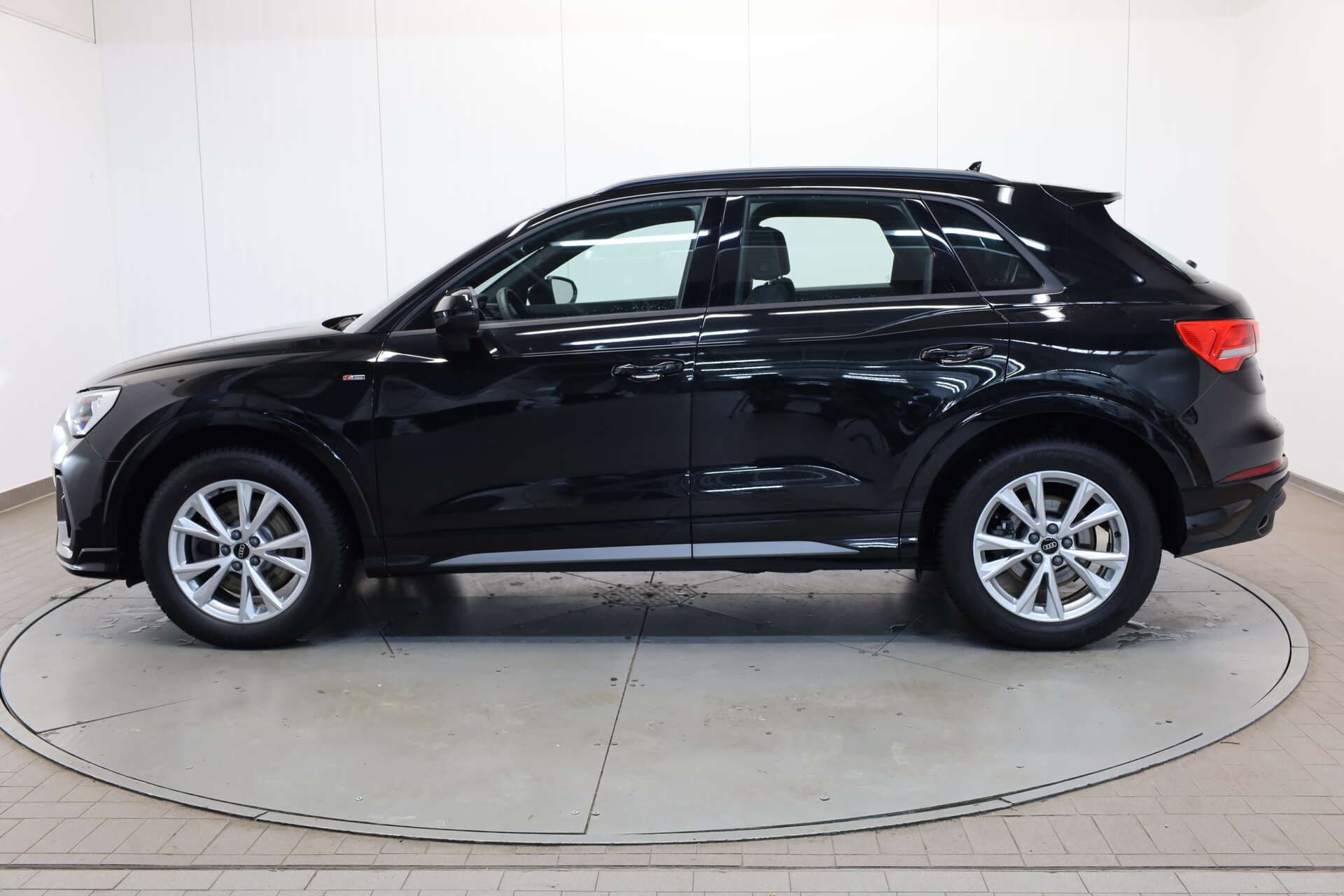 AUDI Q3, photo 4 sur 17