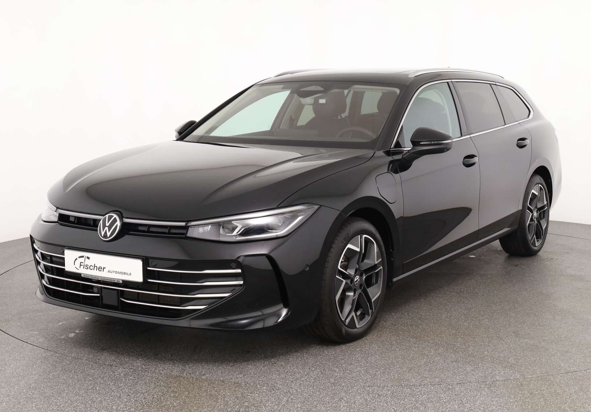 VOLKSWAGEN Passat, photo 1 sur 17