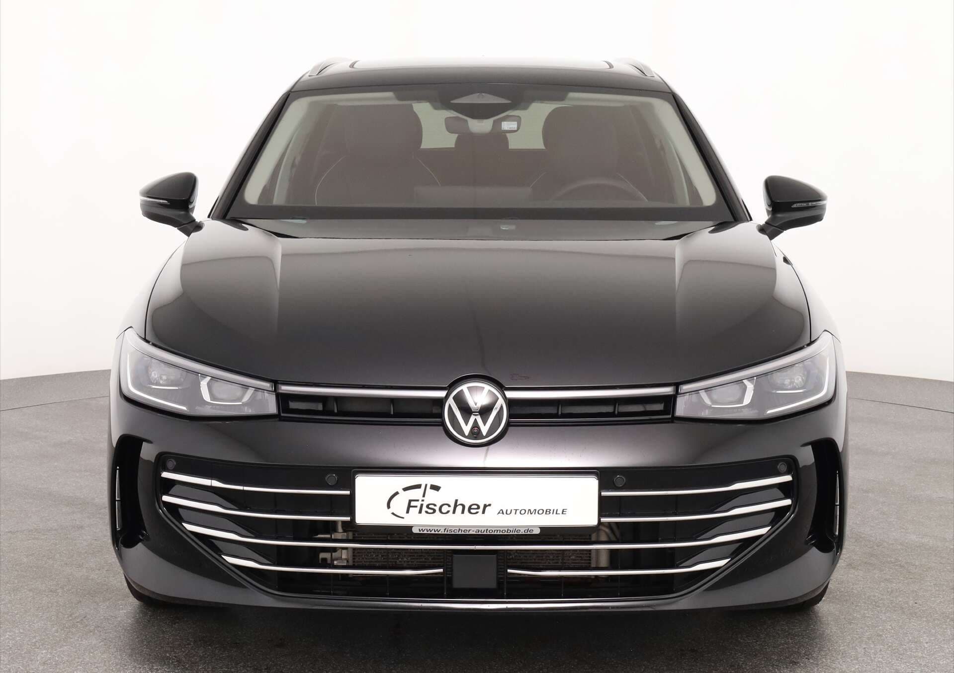 VOLKSWAGEN Passat, photo 2 sur 17