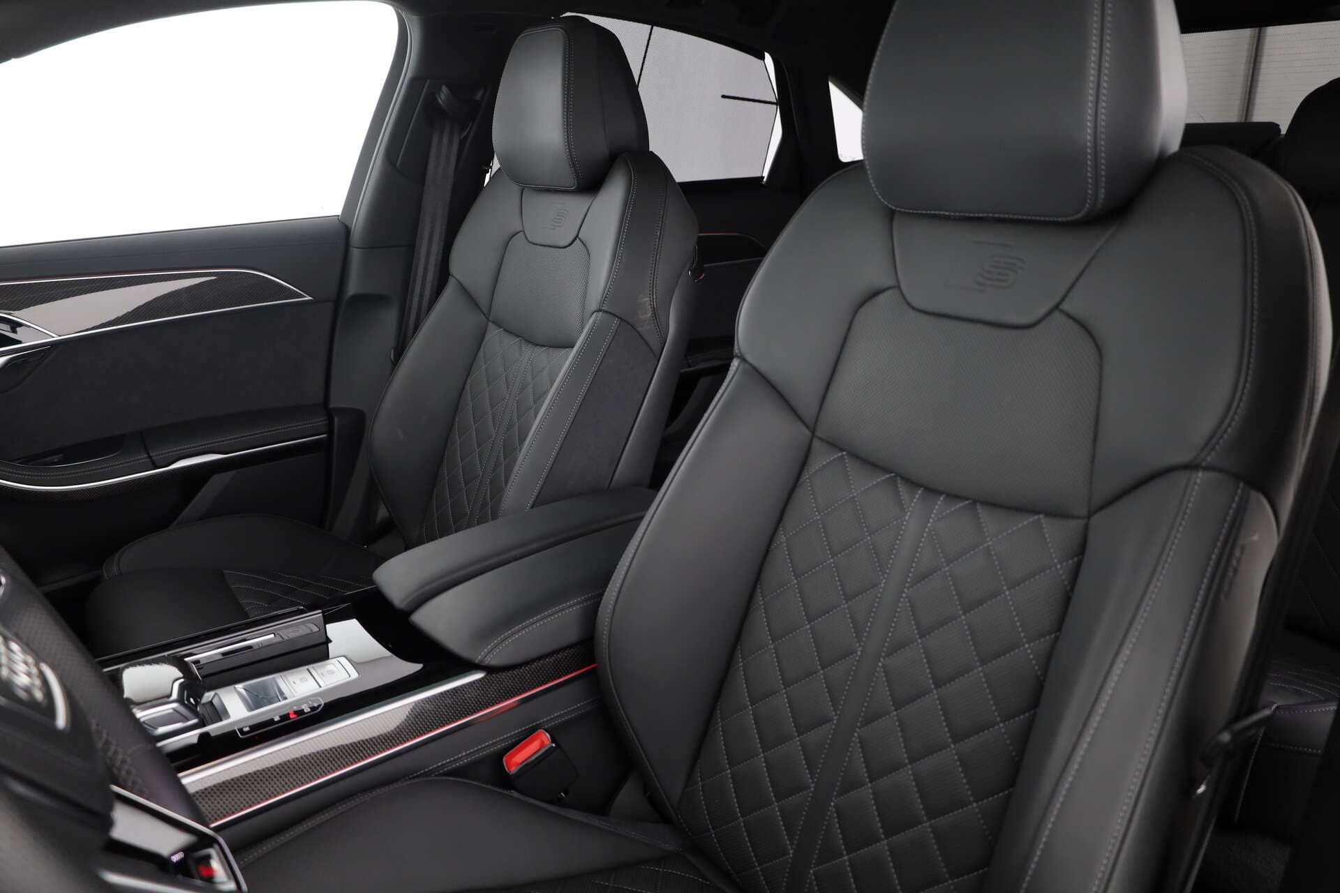 AUDI S8, photo 9 sur 17