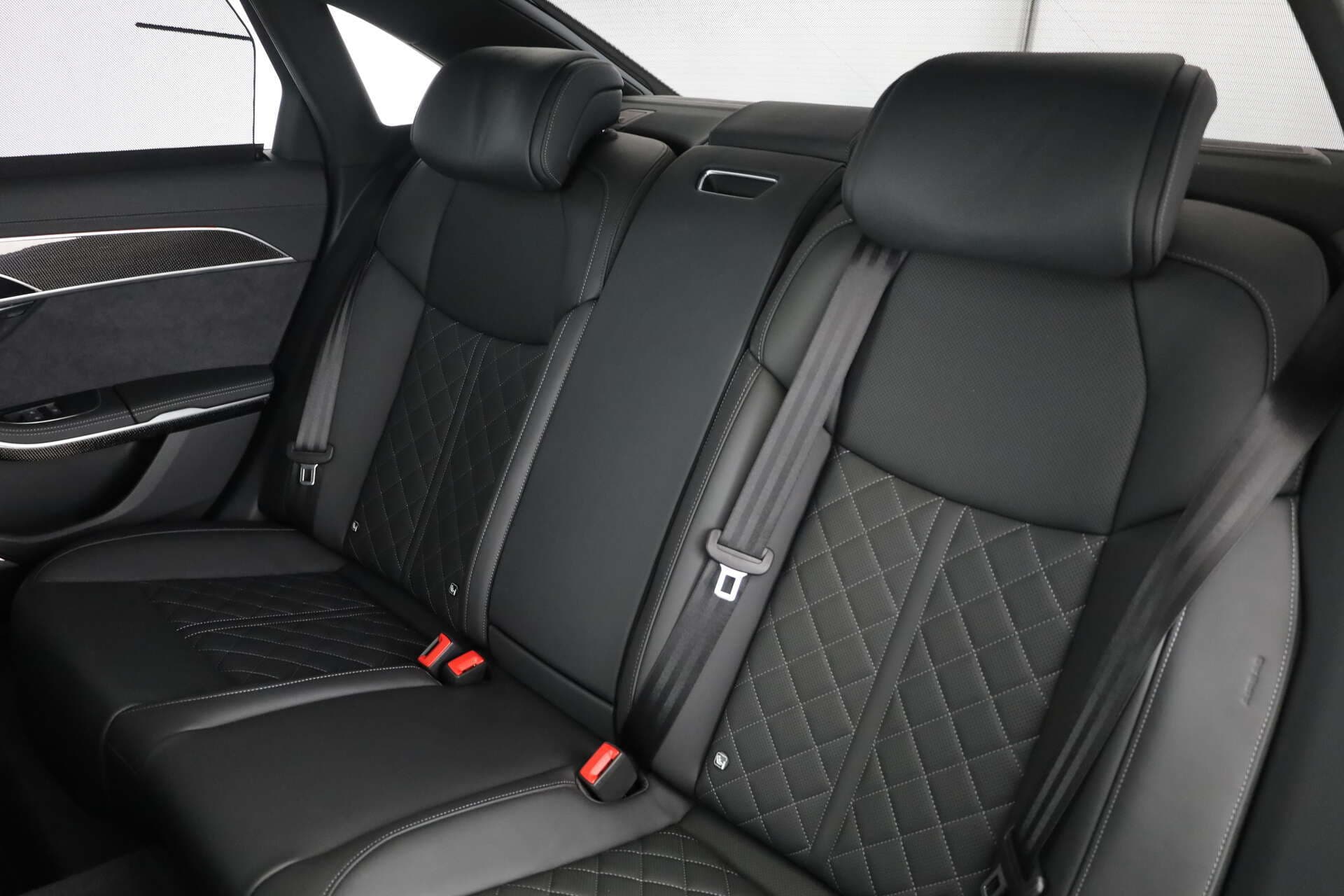 AUDI S8, photo 10 sur 17