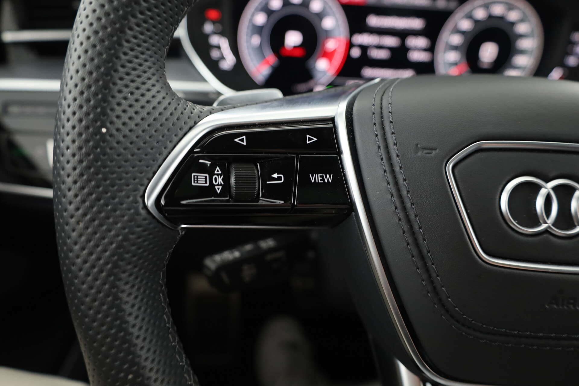 AUDI S8, photo 16 sur 17