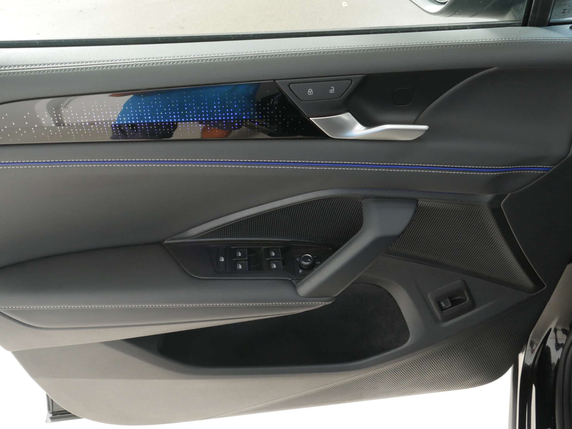VOLKSWAGEN Tiguan, photo 14 sur 17