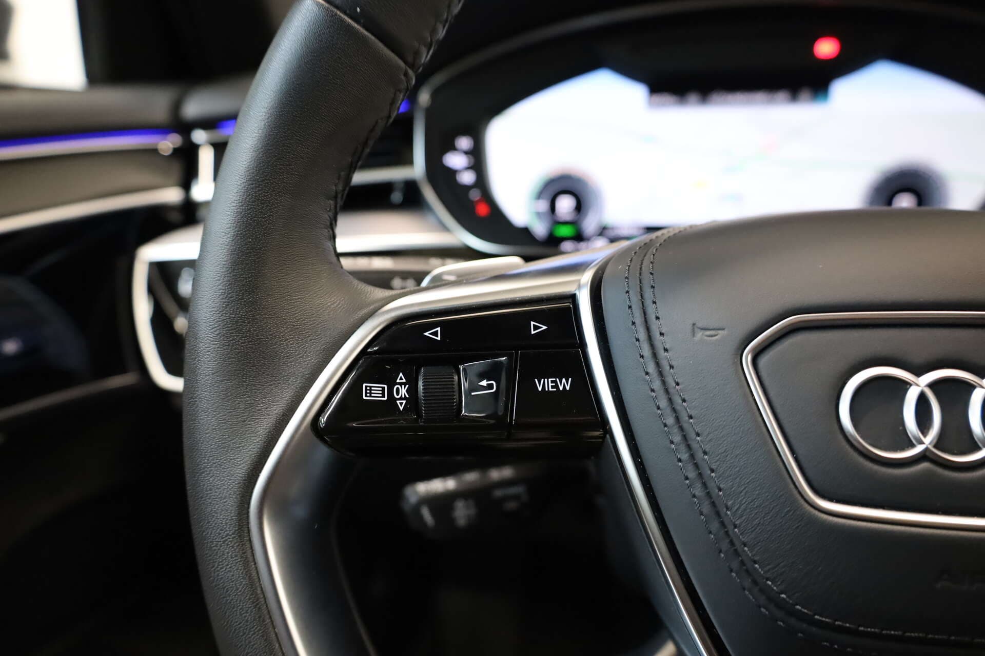 AUDI A8, photo 14 sur 17