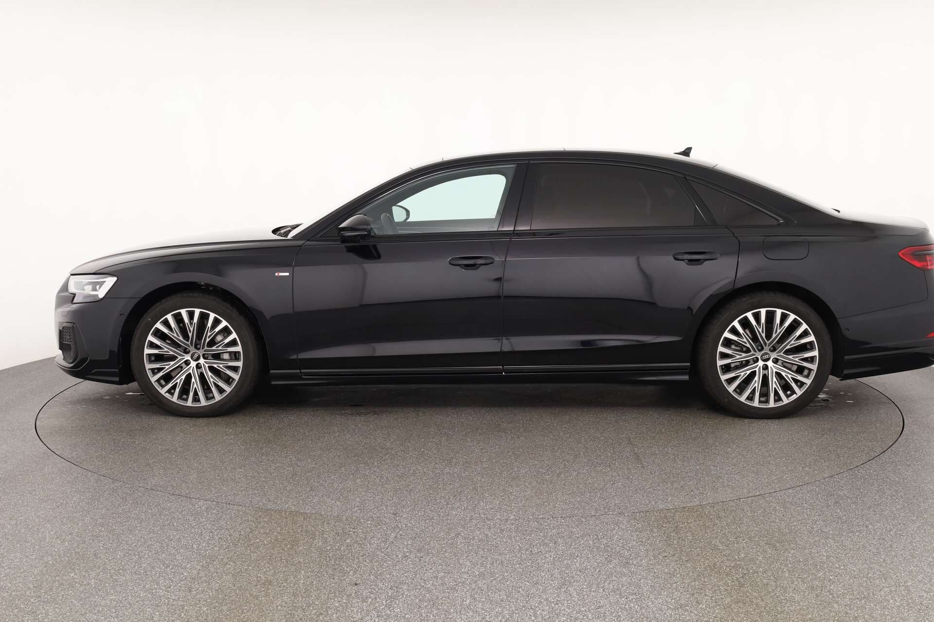 AUDI A8 L, photo 4 sur 17