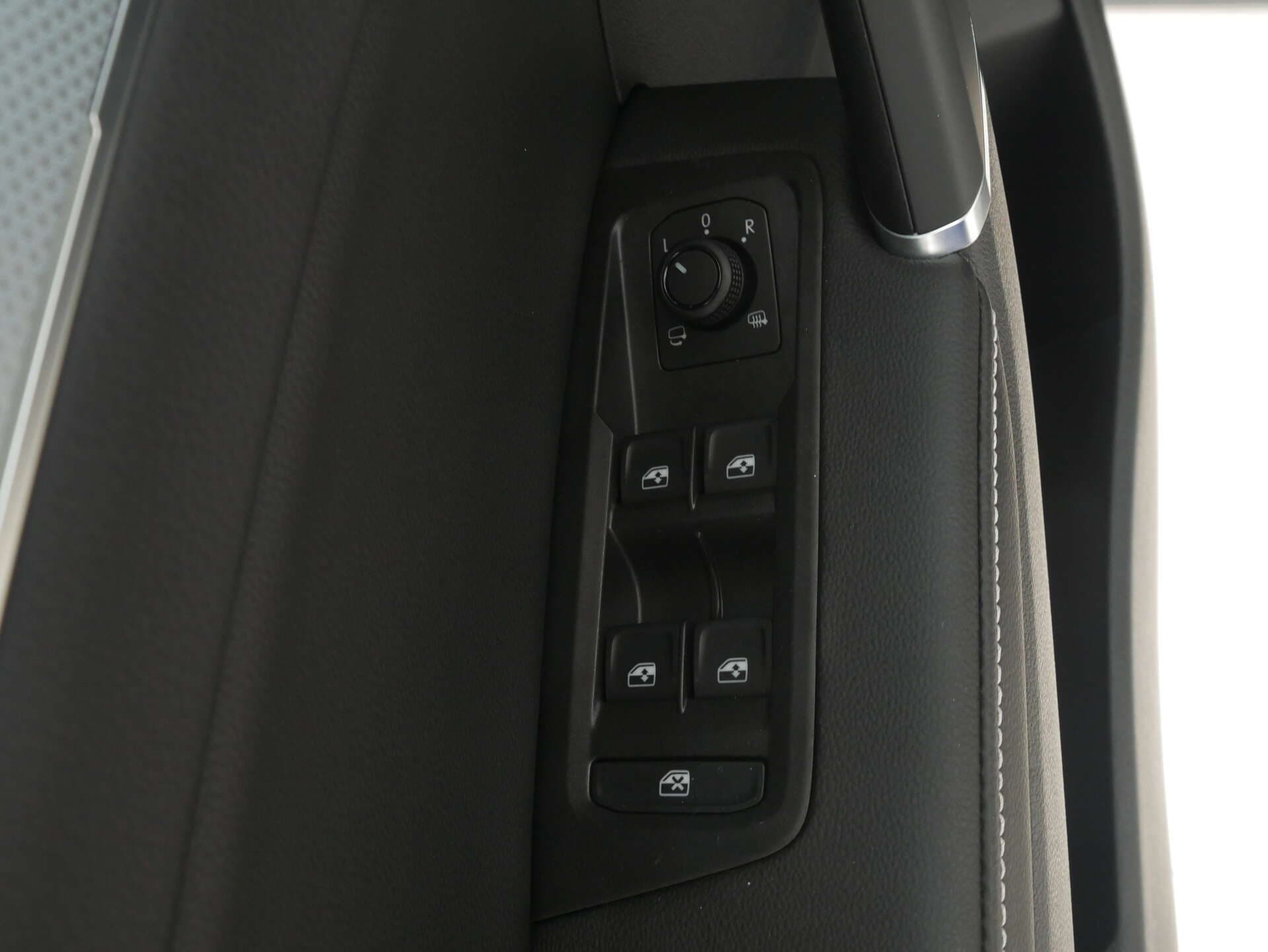VOLKSWAGEN Touran, photo 15 sur 17