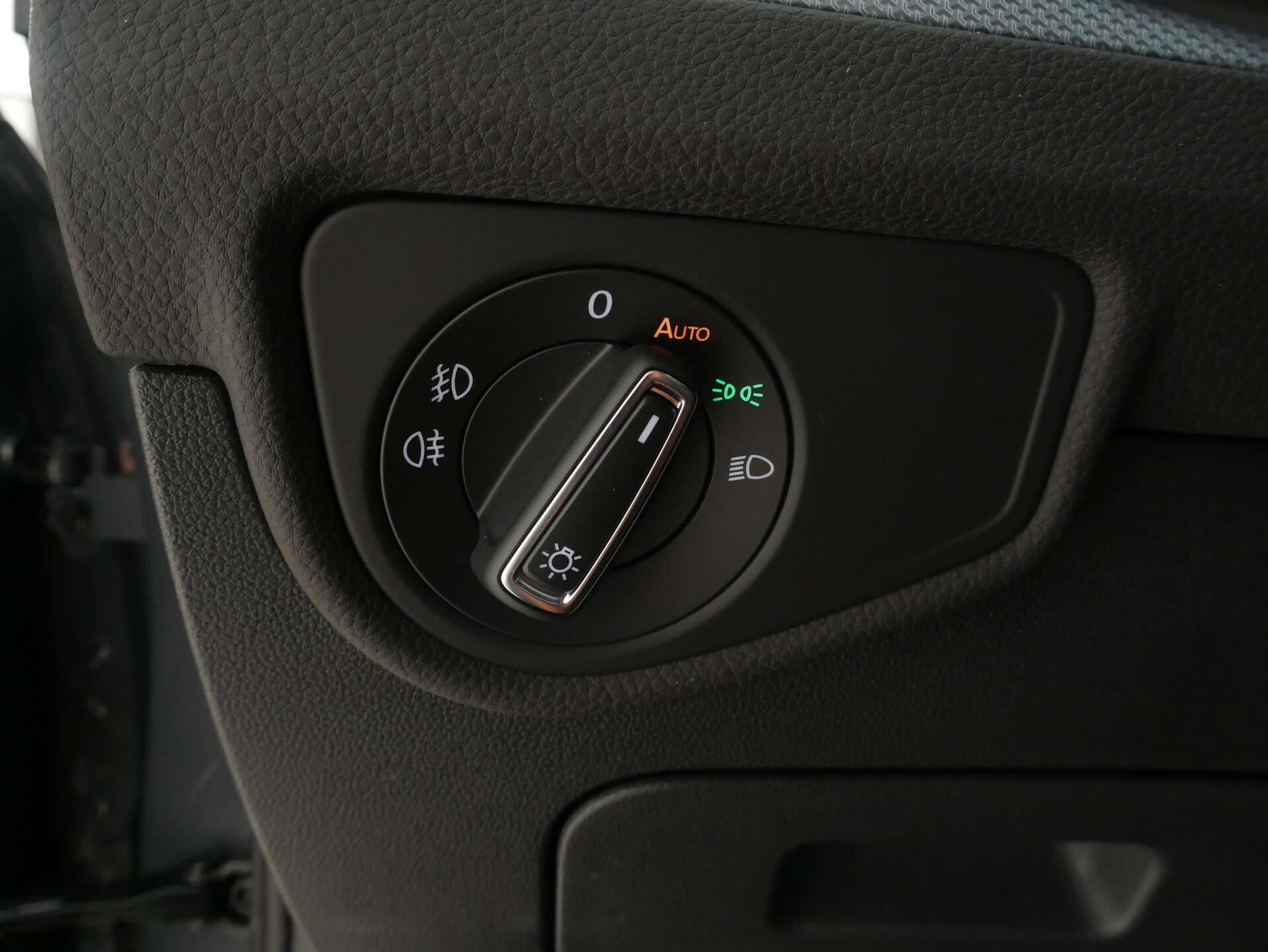 VOLKSWAGEN Touran, photo 16 sur 17