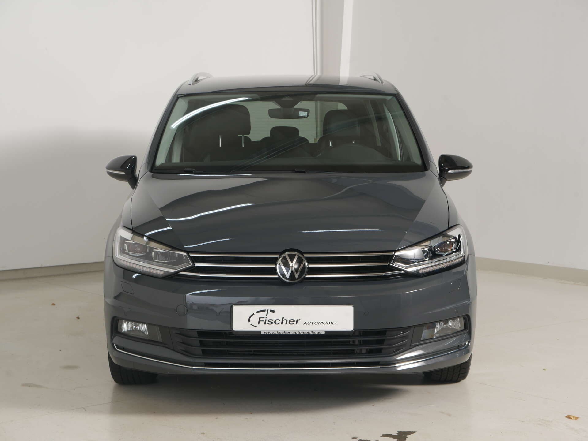 VOLKSWAGEN Touran, photo 1 sur 17