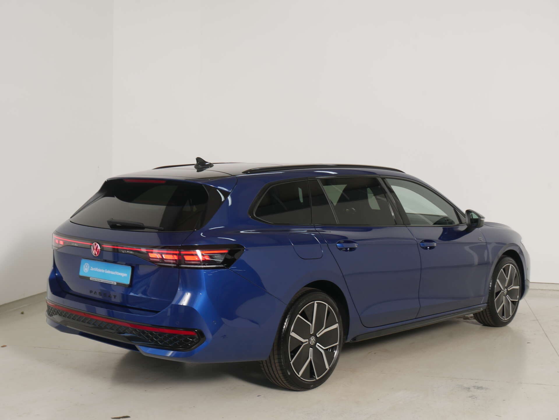 VOLKSWAGEN Passat, photo 5 sur 17