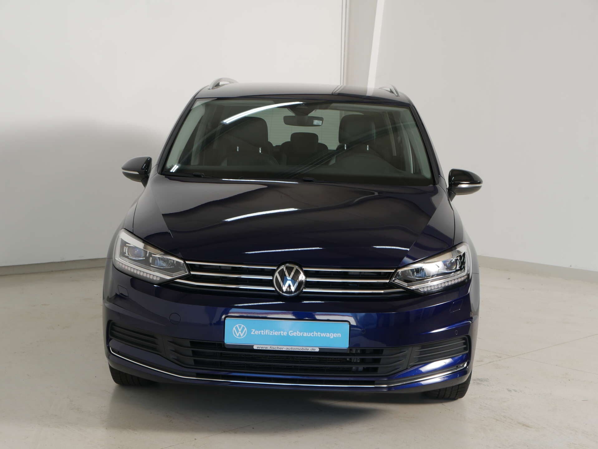 VOLKSWAGEN Touran, photo 2 sur 17