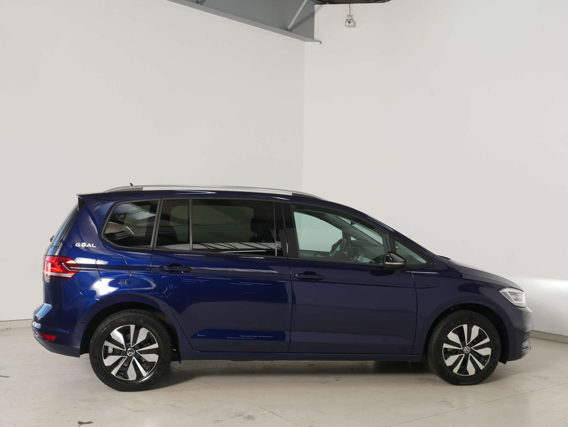 VOLKSWAGEN Touran, photo 4 sur 17
